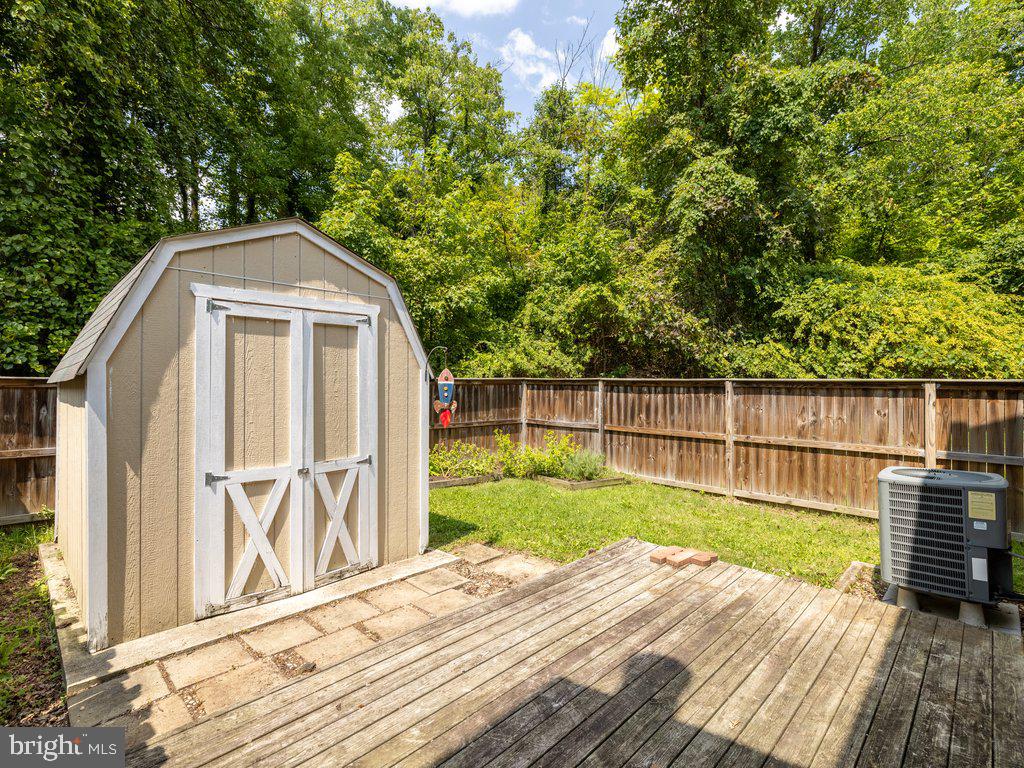 ASBURY WOODS - Residential