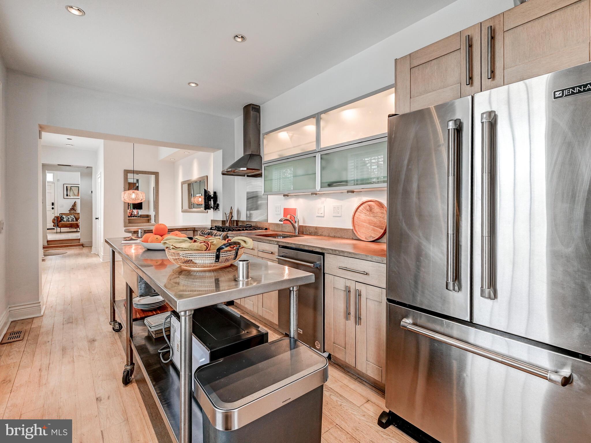 BUTCHERS HILL - Residential