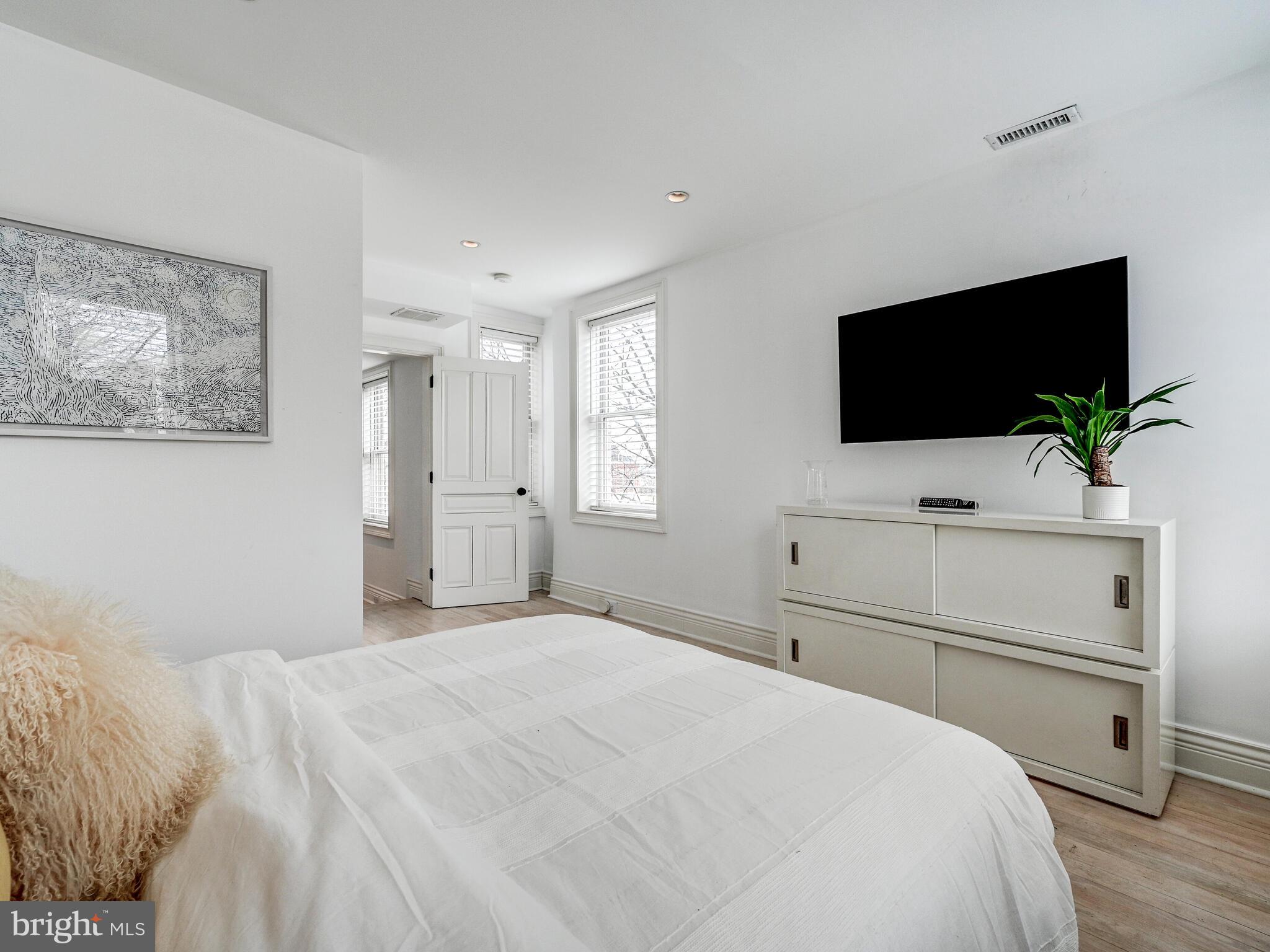 BUTCHERS HILL - Residential