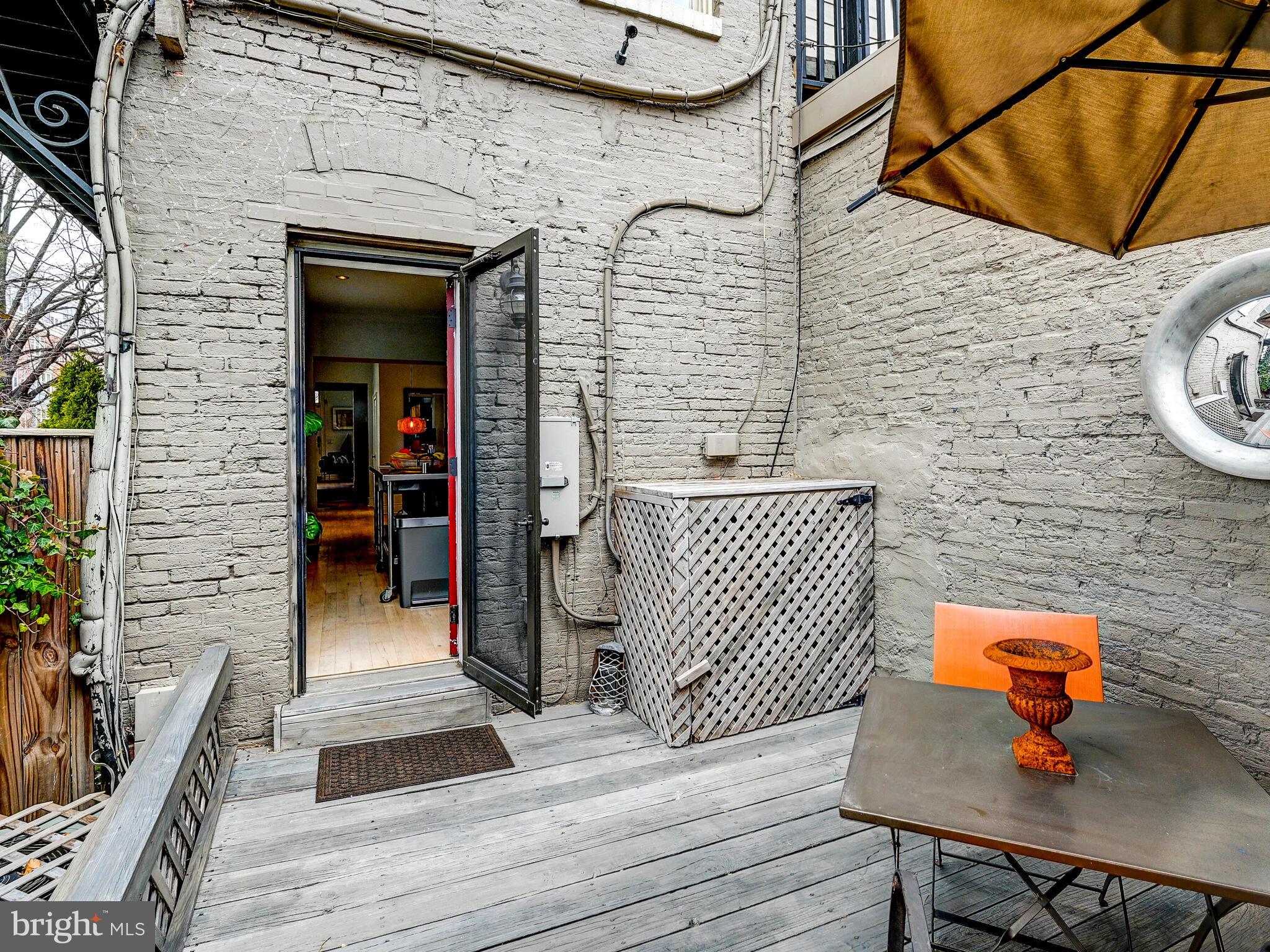 BUTCHERS HILL - Residential