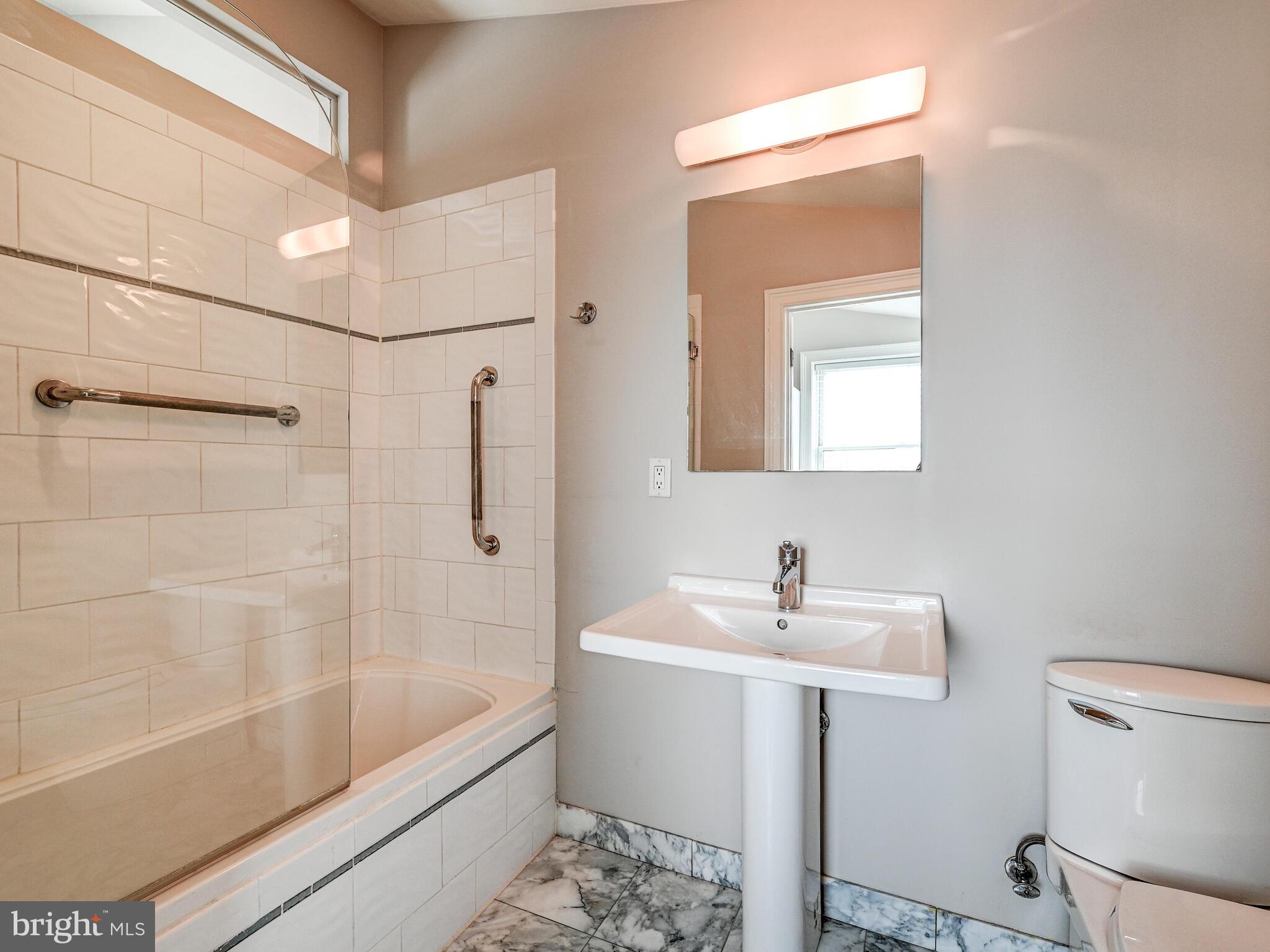 BUTCHERS HILL - Residential