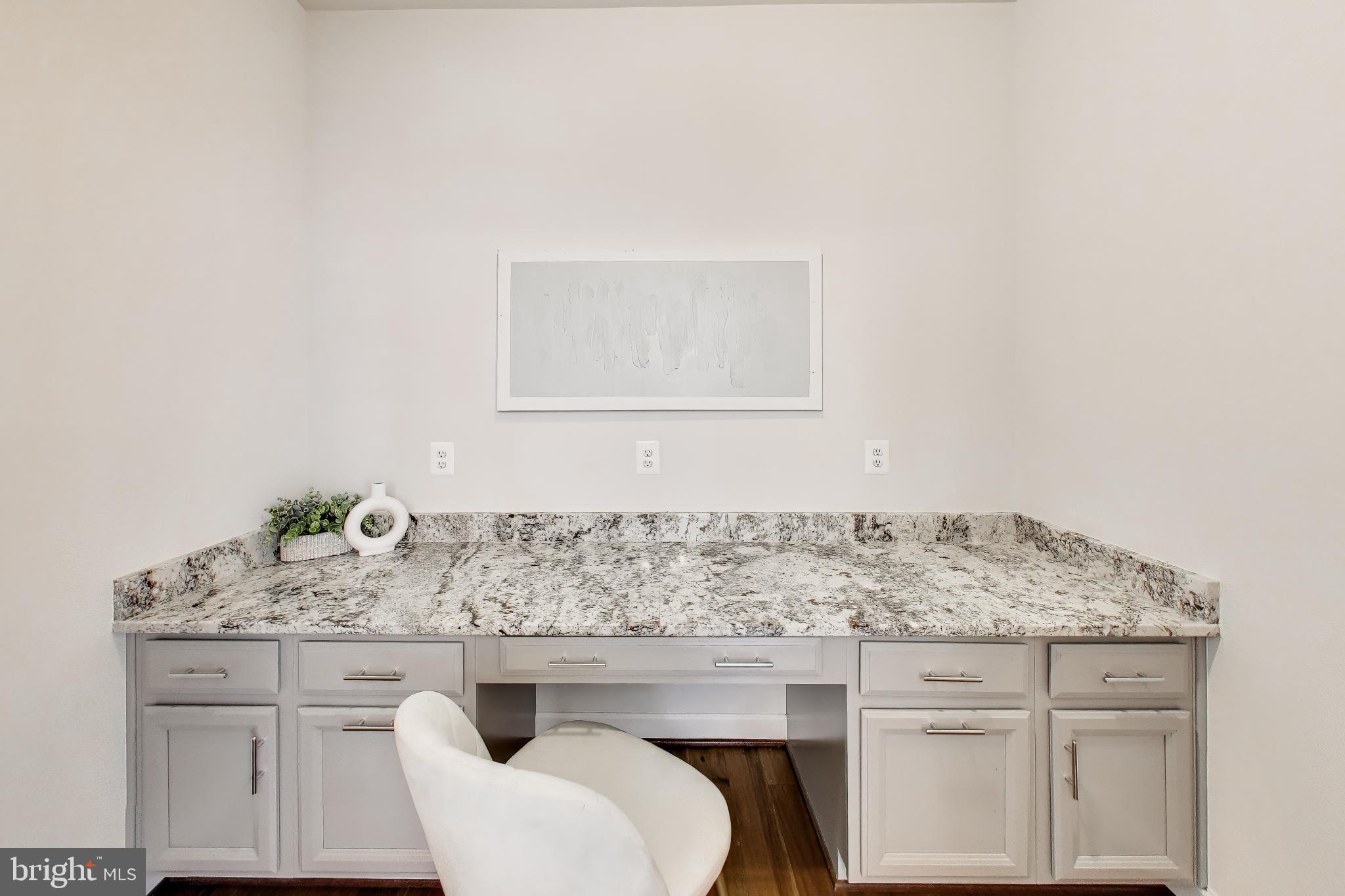 POTOMAC OVERLOOK - Residential