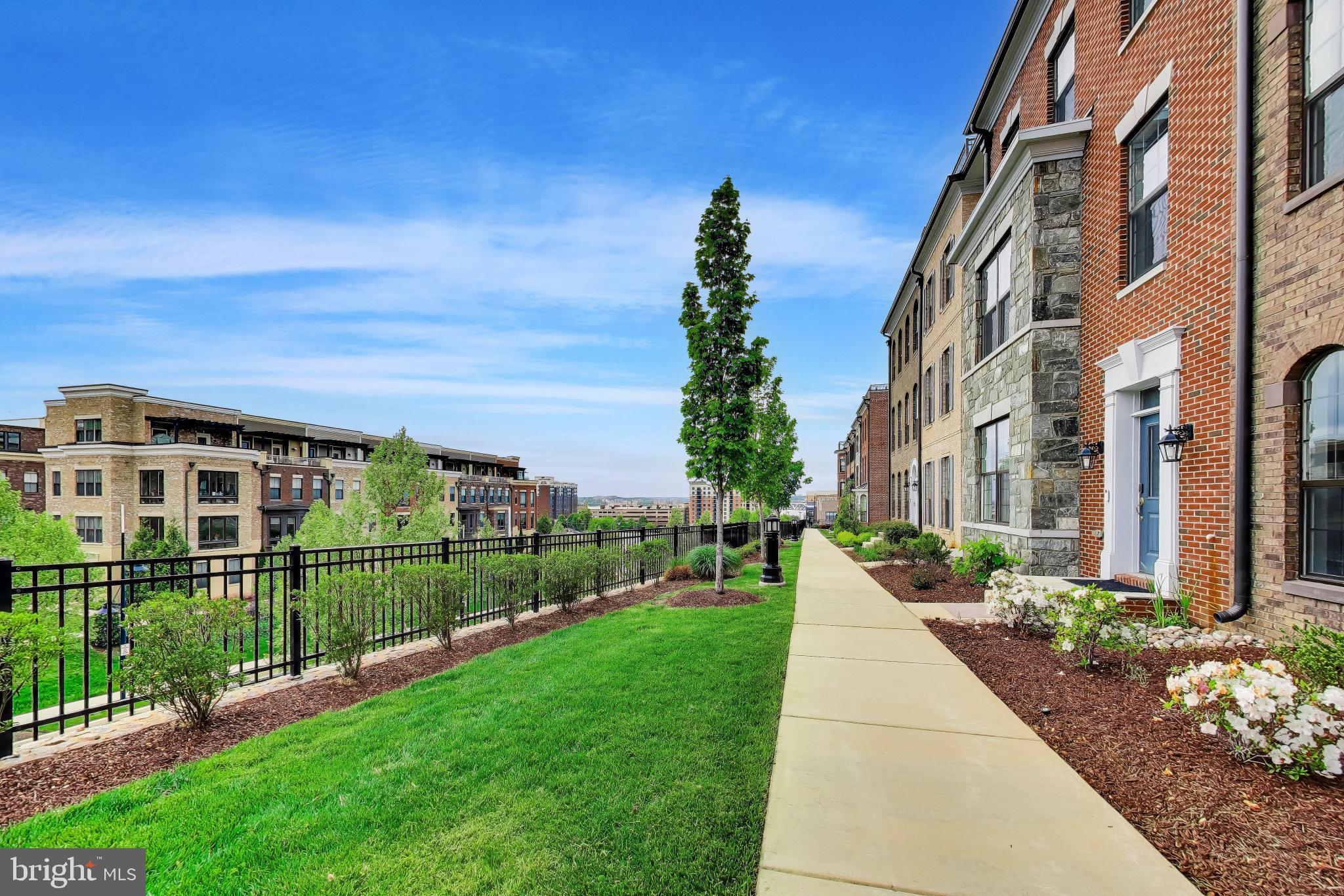 POTOMAC OVERLOOK - Residential