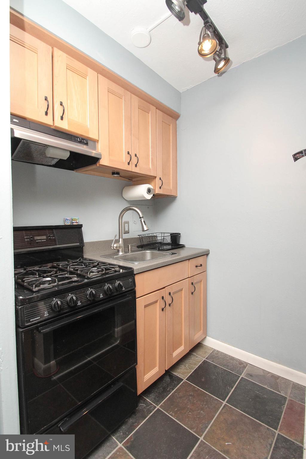 RITTENHOUSE SQUARE - Residential Lease
