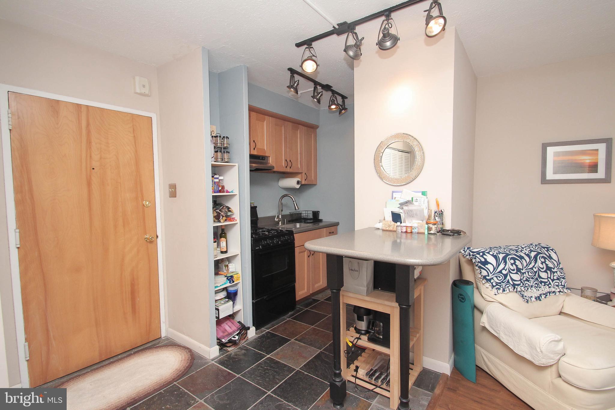 RITTENHOUSE SQUARE - Residential Lease