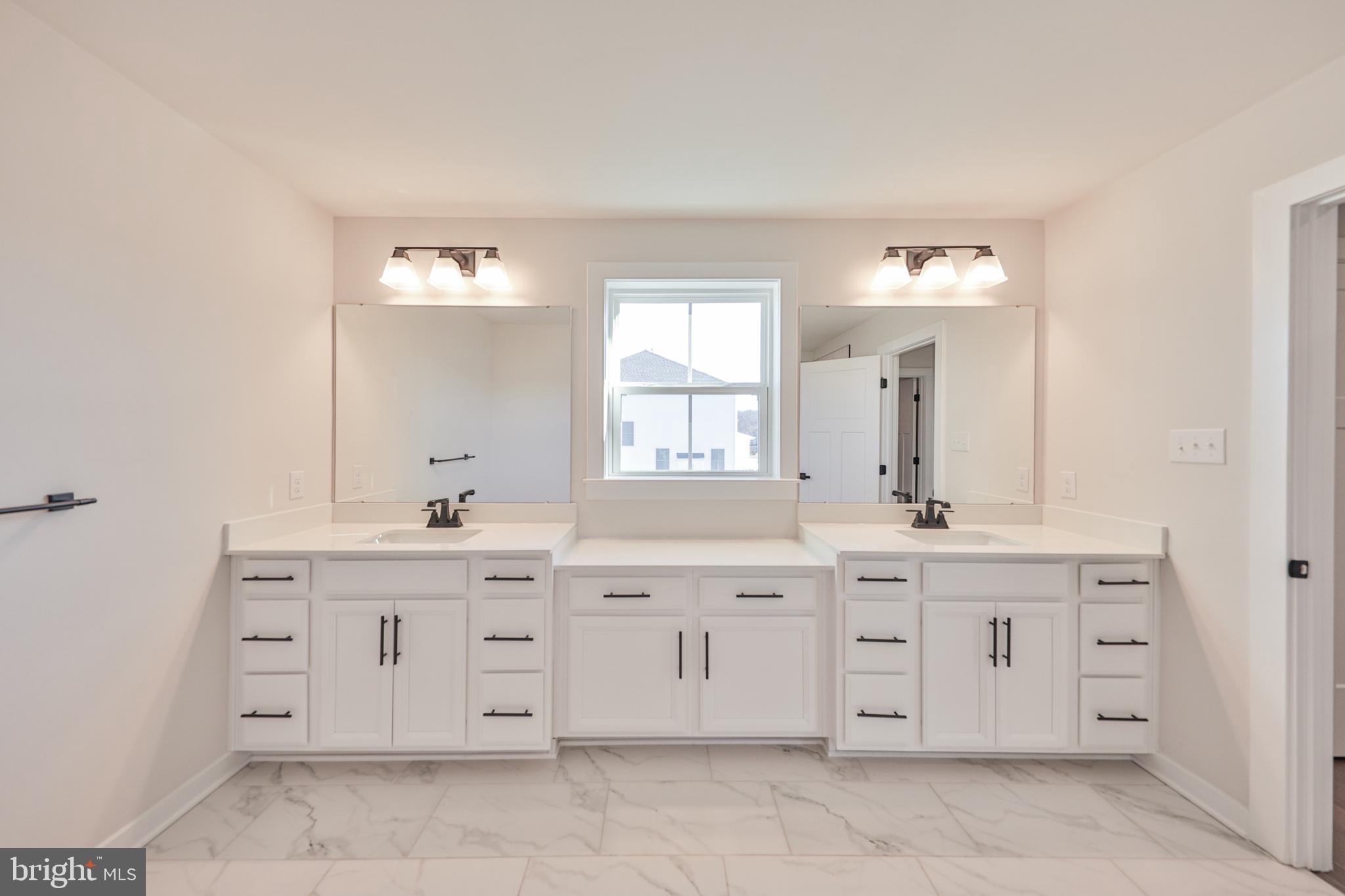 ESTATES AT SAUCON VALLEY - Residential