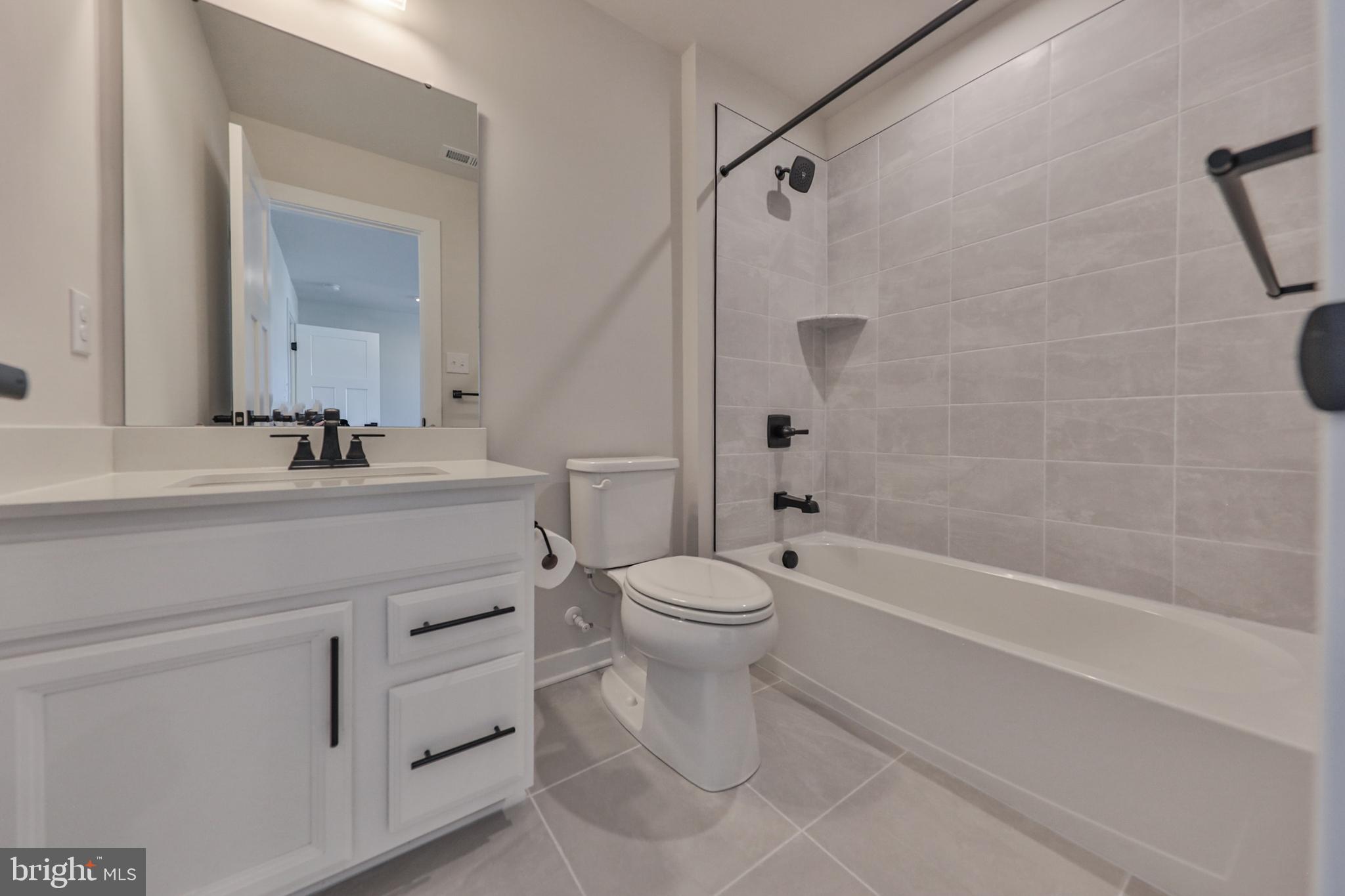 ESTATES AT SAUCON VALLEY - Residential