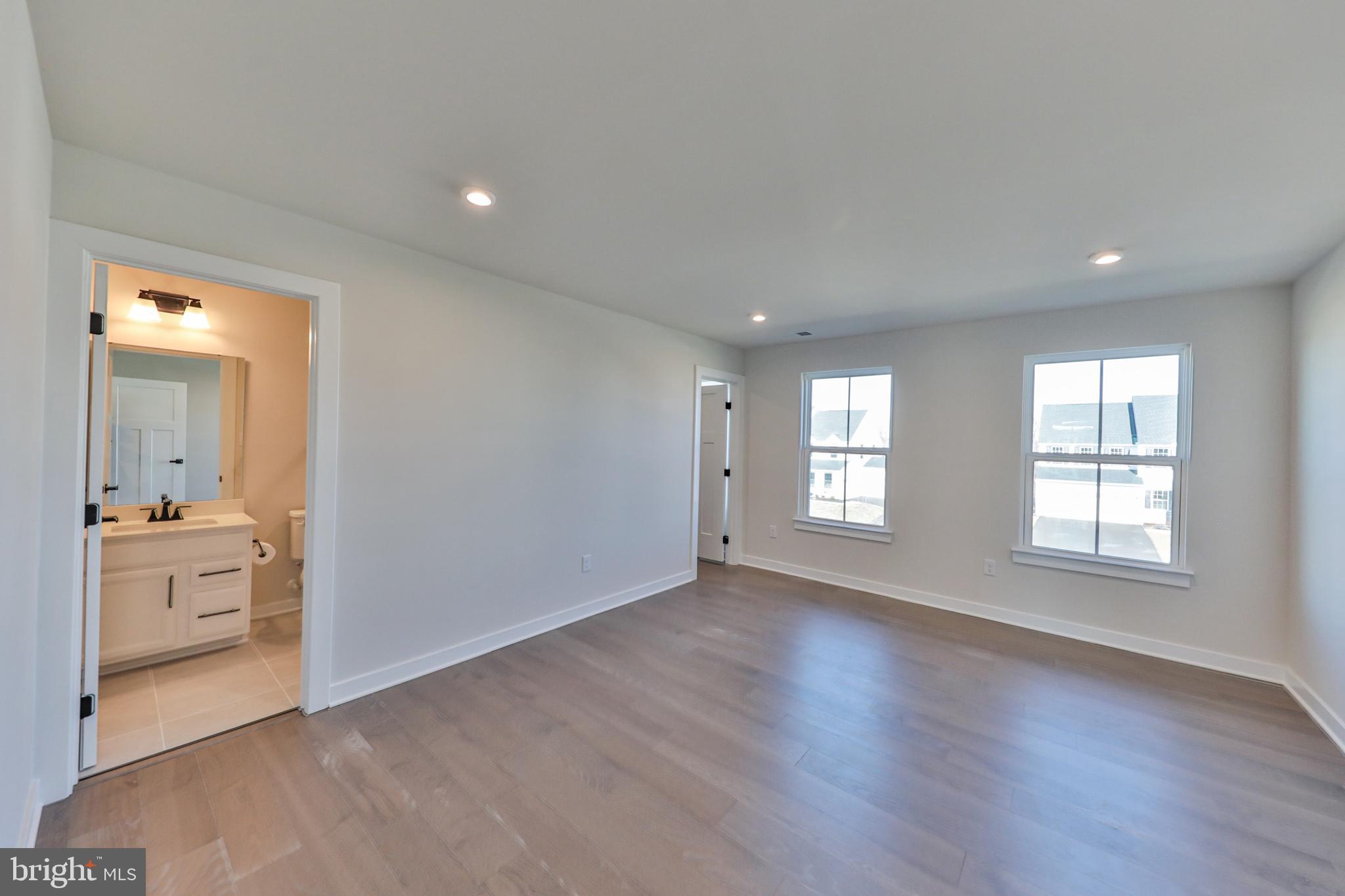 ESTATES AT SAUCON VALLEY - Residential