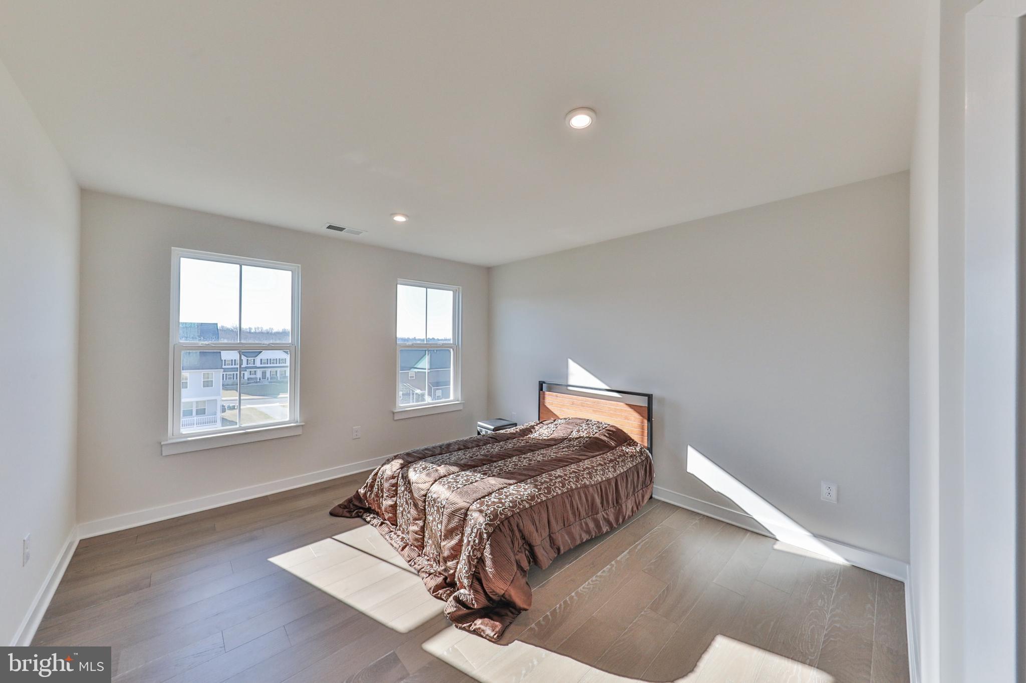 ESTATES AT SAUCON VALLEY - Residential