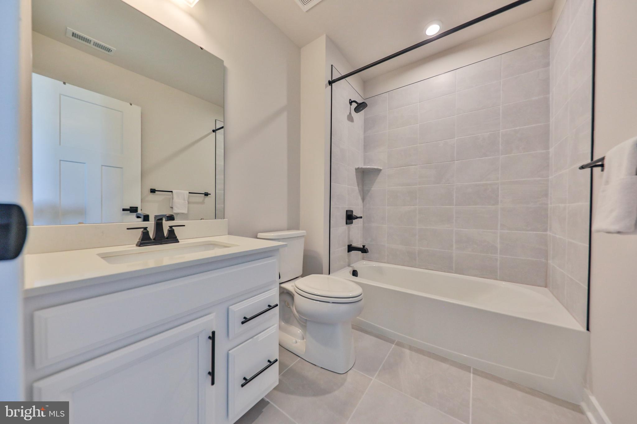 ESTATES AT SAUCON VALLEY - Residential