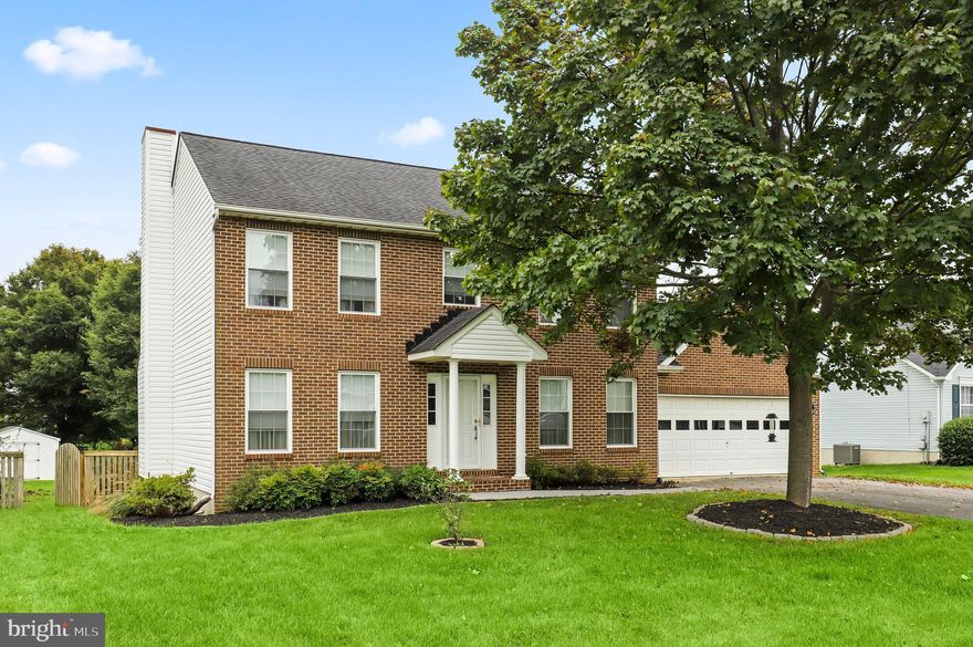 Welcome Home. In High Demand Battlefield Estates in Berryville and on a private Cul-De-Sac. Enter through the front door from the covered front porch, wood floors and new luxury vinyl in kitchen. Open kitchen (new refrigerator) and living room with ventless fireplace which makes for a great space to gather, entertain, or relax! Sunroom / 4 Seasons room right off living room. 4 bedrooms up stairs including an oversized Primary Suite! 2 car garage. Plumbed and walkout basement. Enormous fenced and private backyard! New Windows 2018, New Sump Pump 2018, New AC 2017, New Furnace 2014, New Roof 2012. Short distance to restaurants, shopping, grocery, and hwy 7! This home is what you've been waiting for, request a showing today!