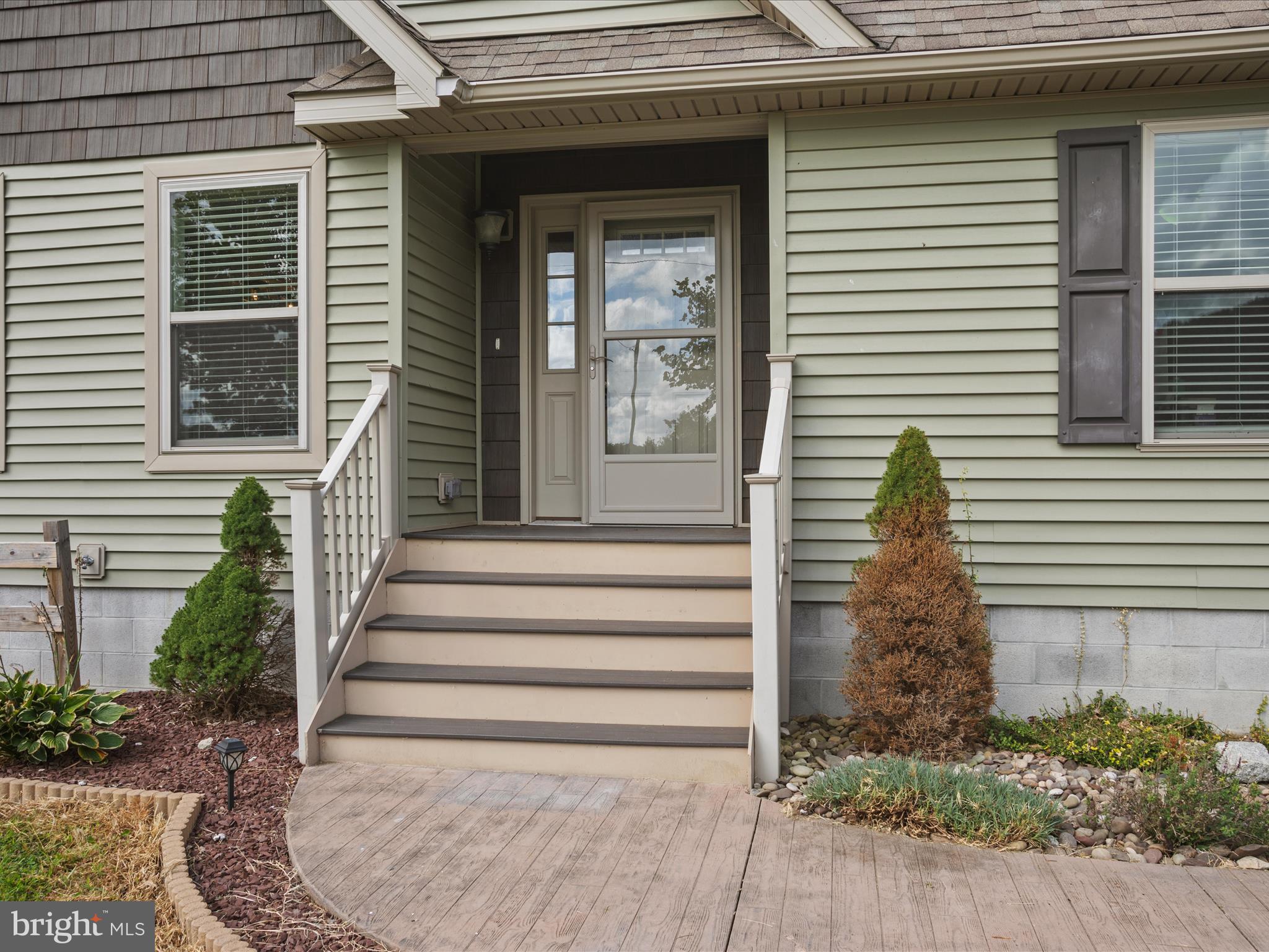 2570 GUARD ROAD