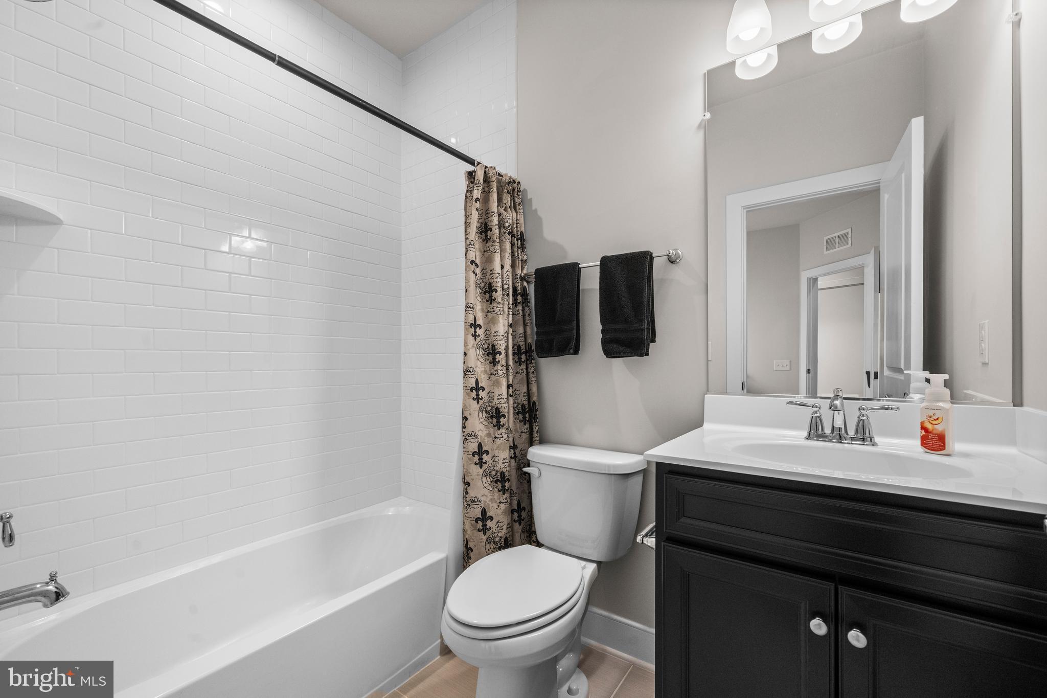 POTOMAC SHORES - Residential Lease