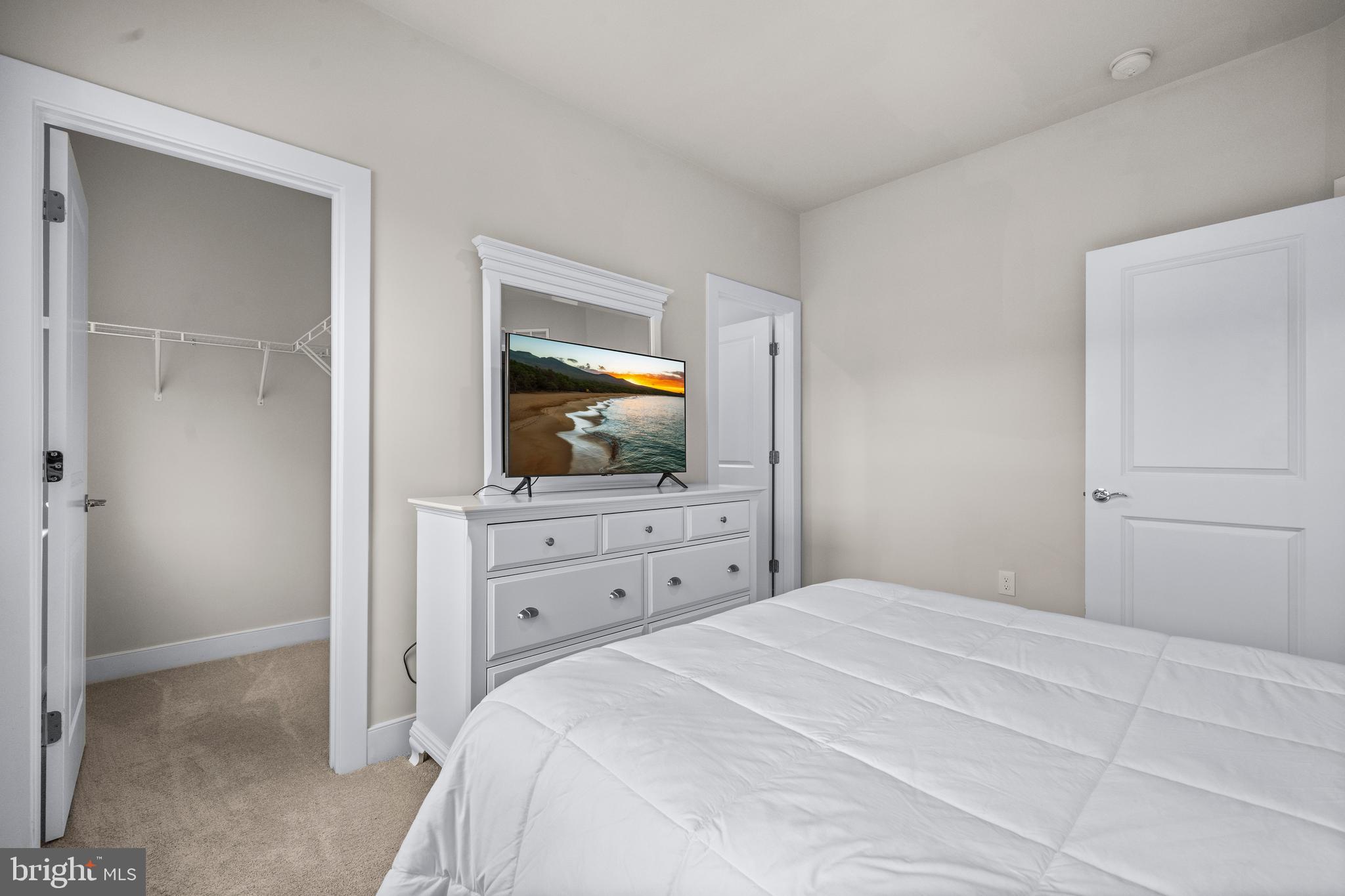 POTOMAC SHORES - Residential Lease