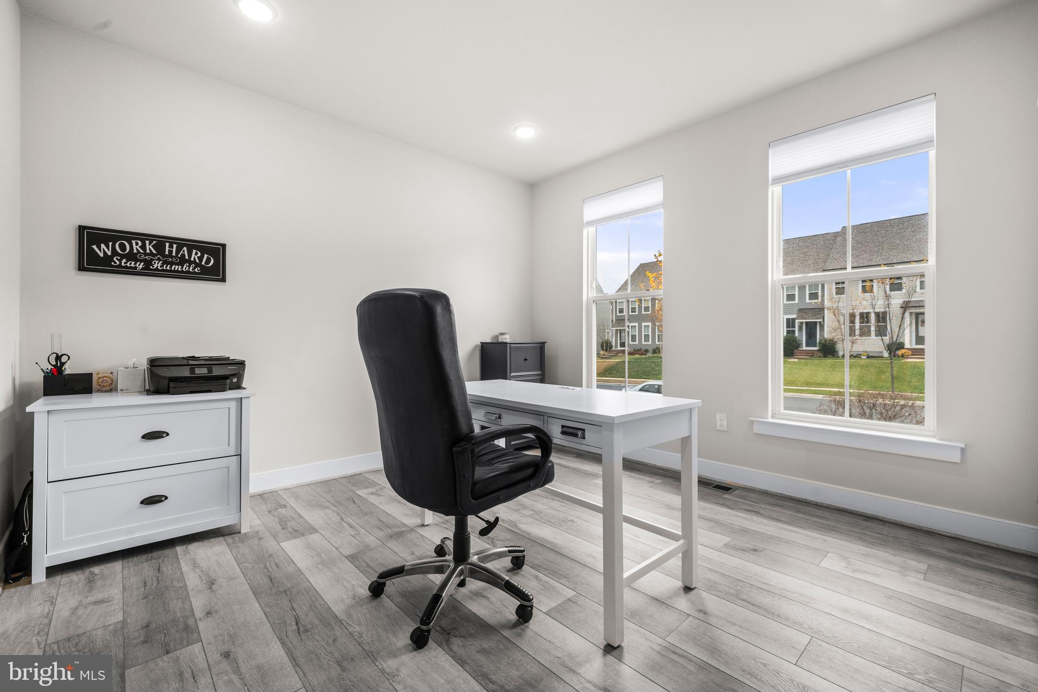 POTOMAC SHORES - Residential Lease