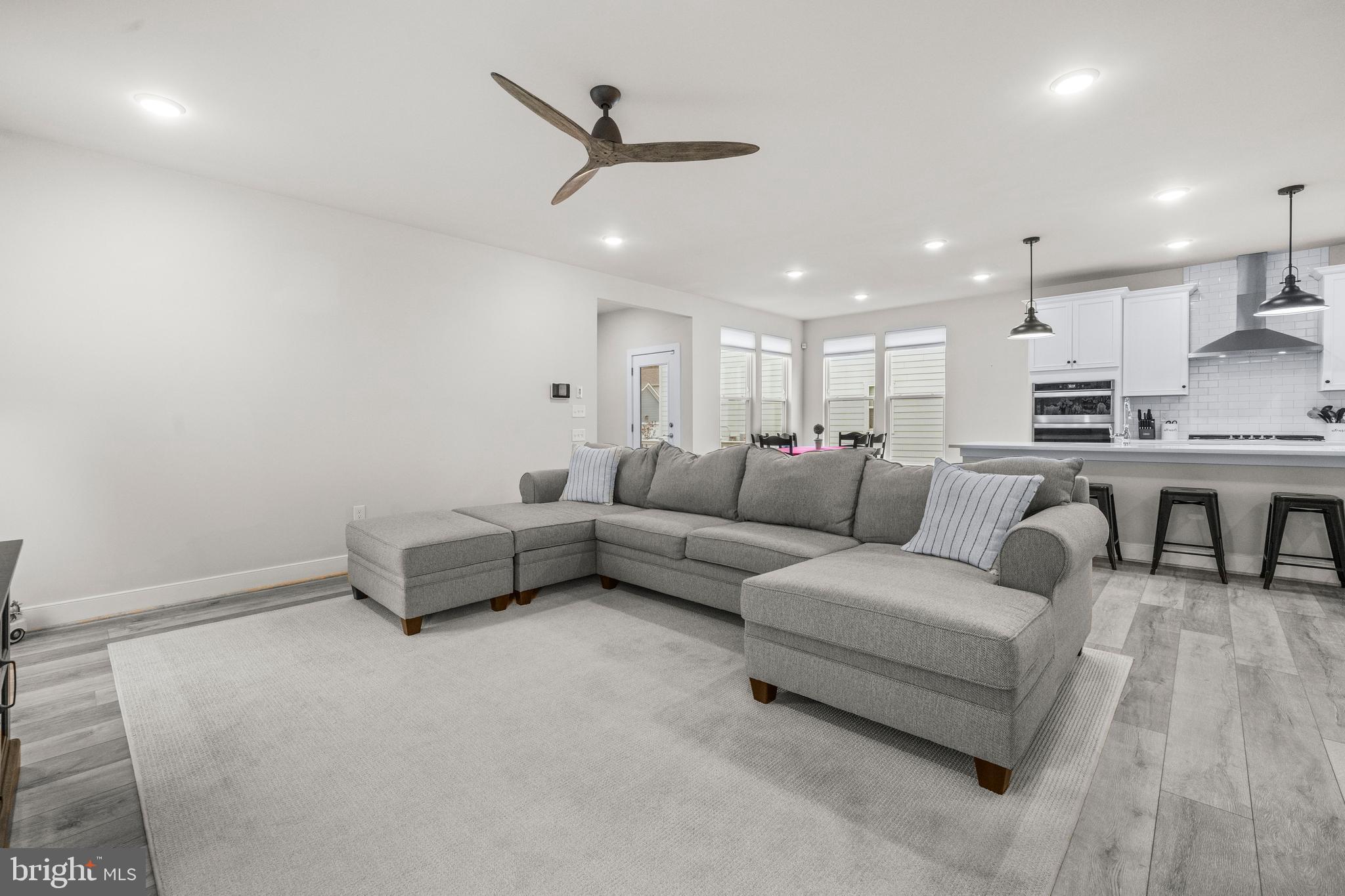 POTOMAC SHORES - Residential Lease