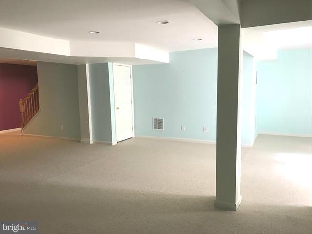 SOMERSET - Residential Lease