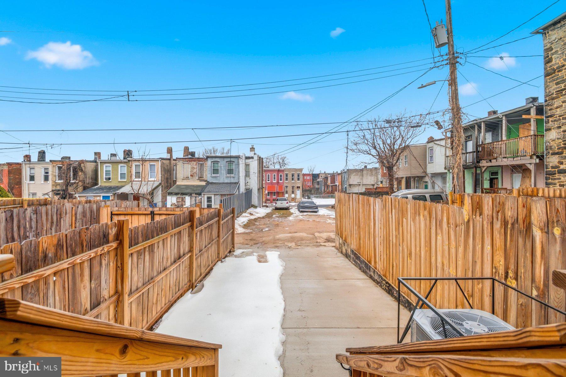 SANDTOWN-WINCHESTER - Residential