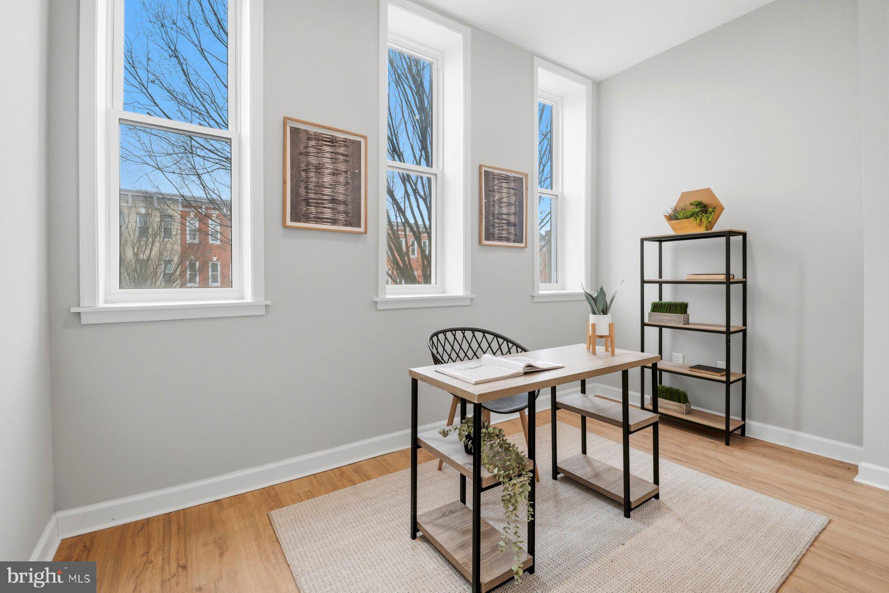 SANDTOWN-WINCHESTER - Residential