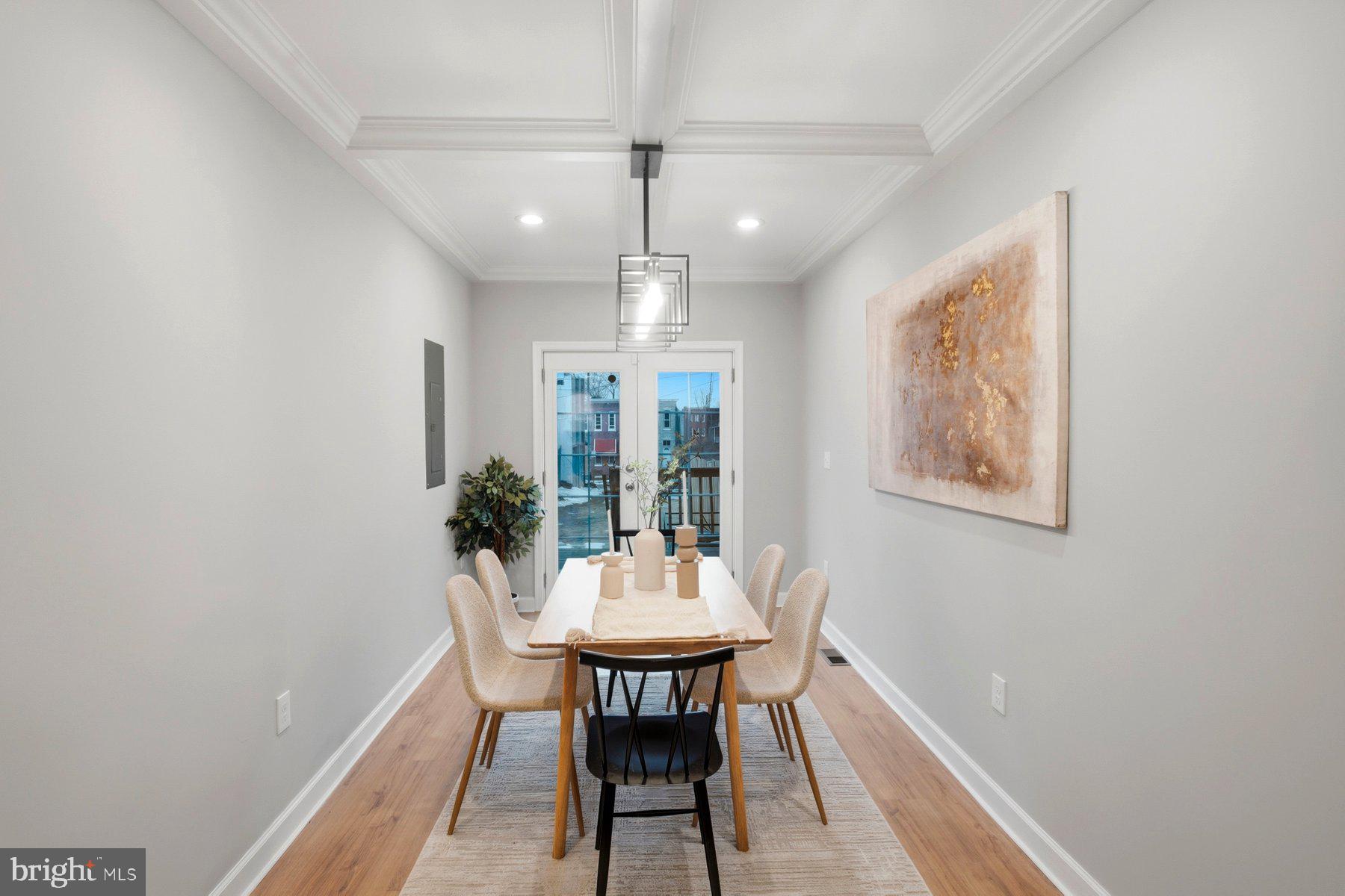 SANDTOWN-WINCHESTER - Residential