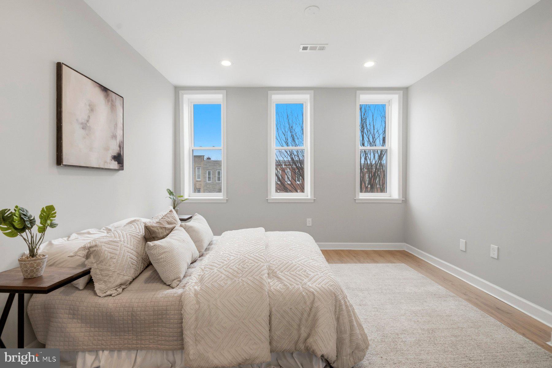 SANDTOWN-WINCHESTER - Residential