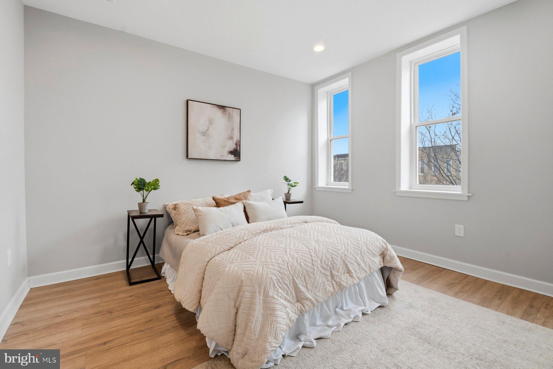 SANDTOWN-WINCHESTER - Residential