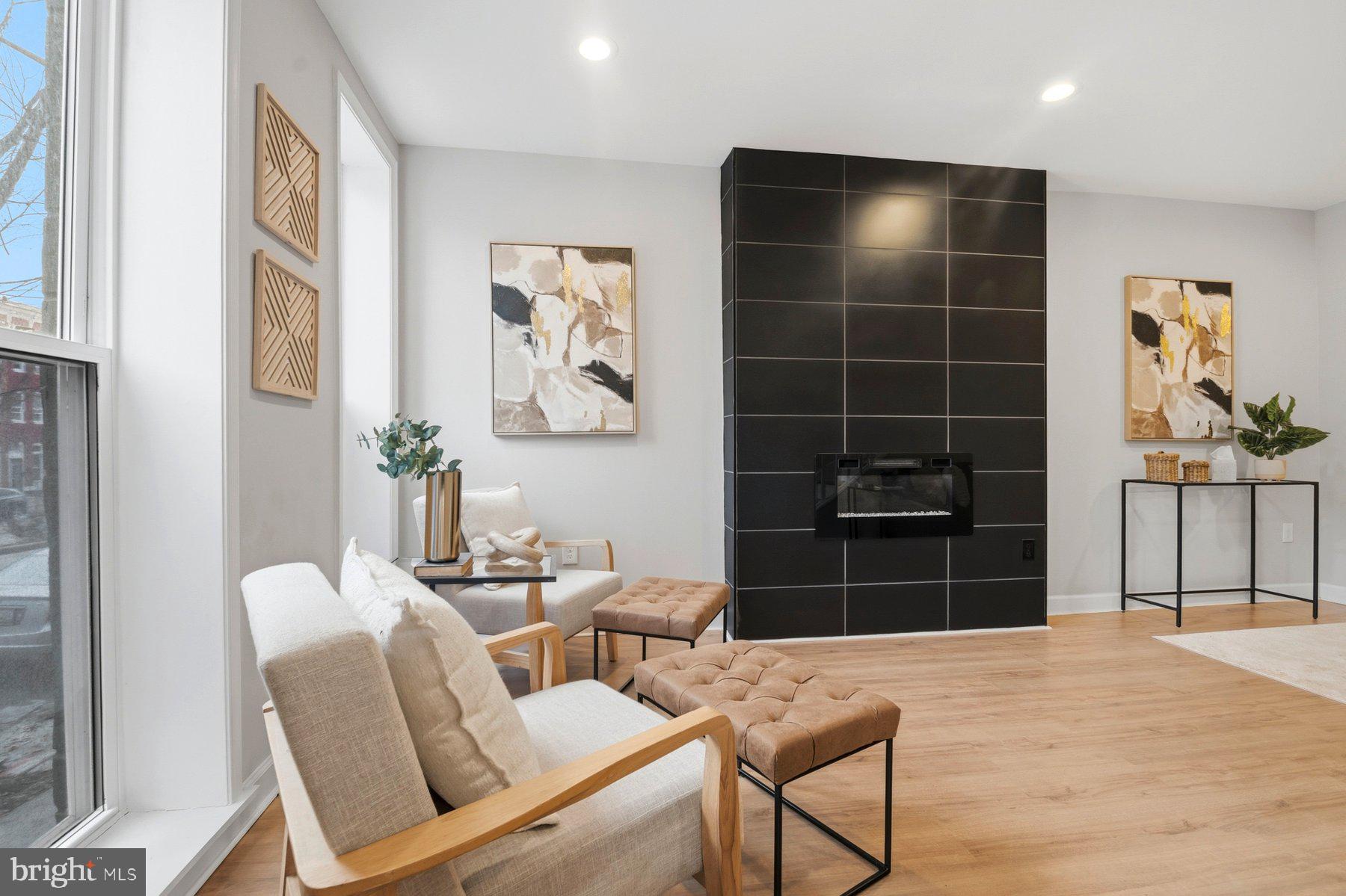 SANDTOWN-WINCHESTER - Residential