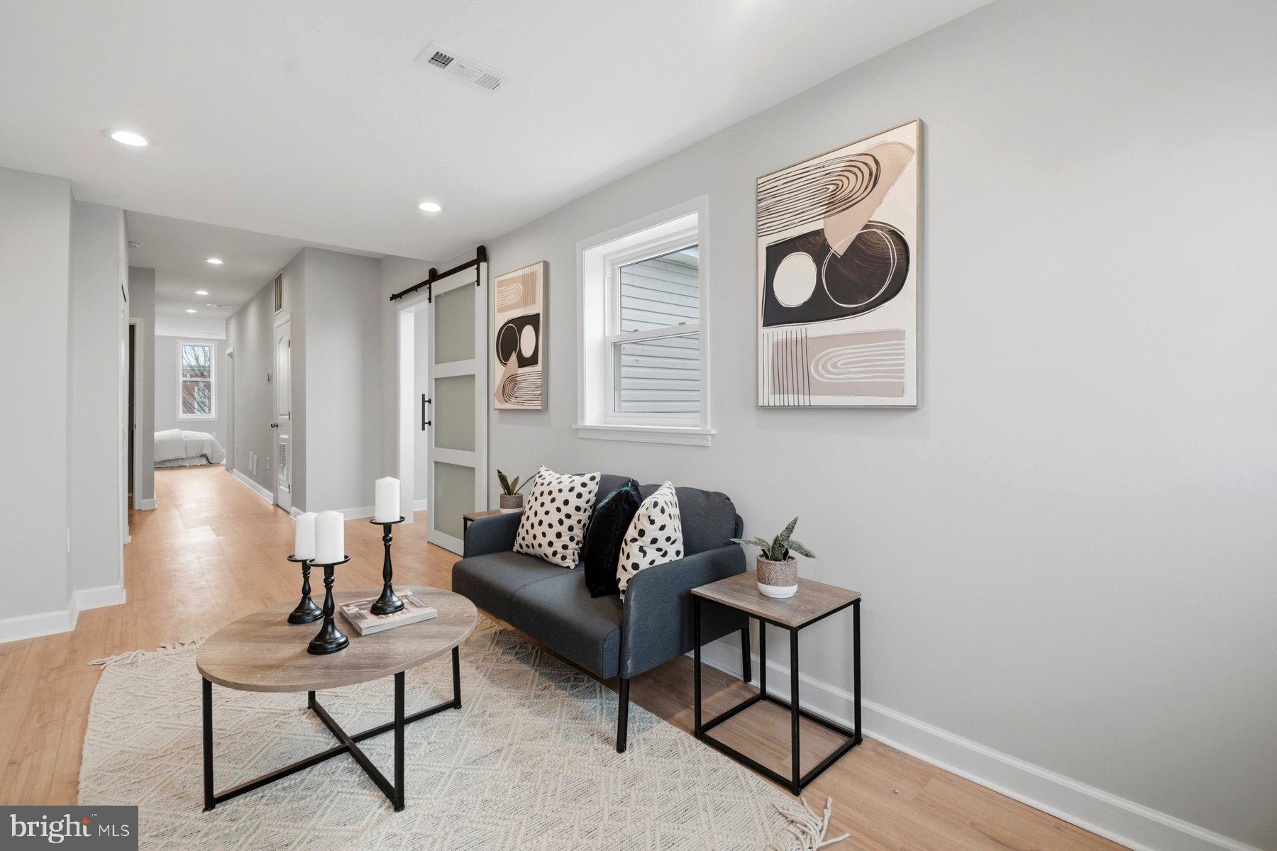 SANDTOWN-WINCHESTER - Residential