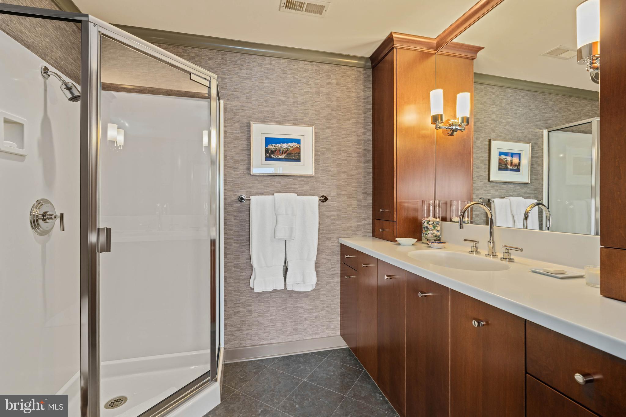 NORTH SHORE - Residential