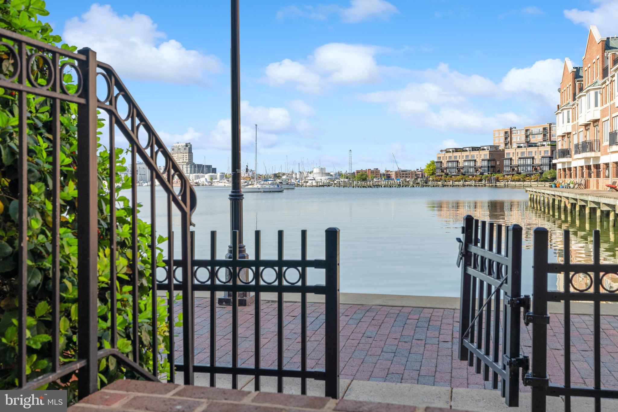 NORTH SHORE - Residential