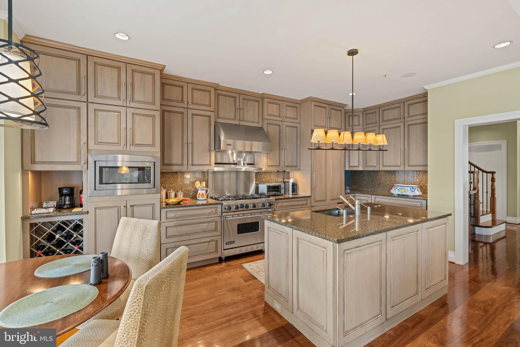NORTH SHORE - Residential