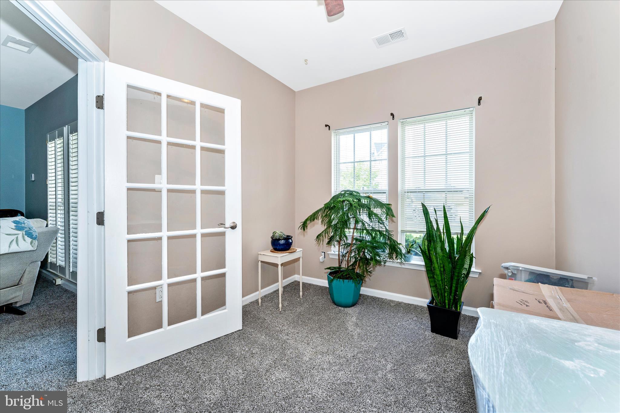 SPRING RIDGE - Residential