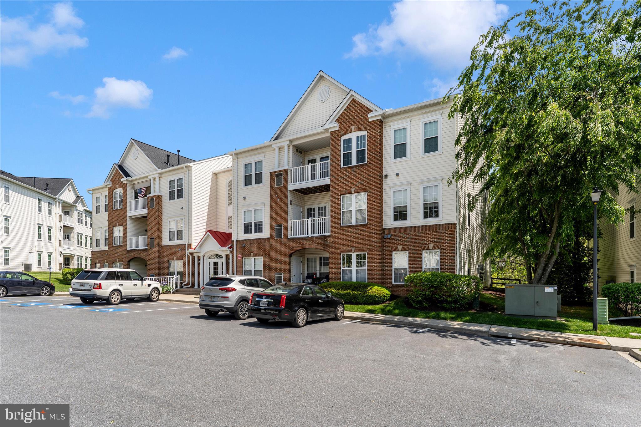 SPRING RIDGE - Residential