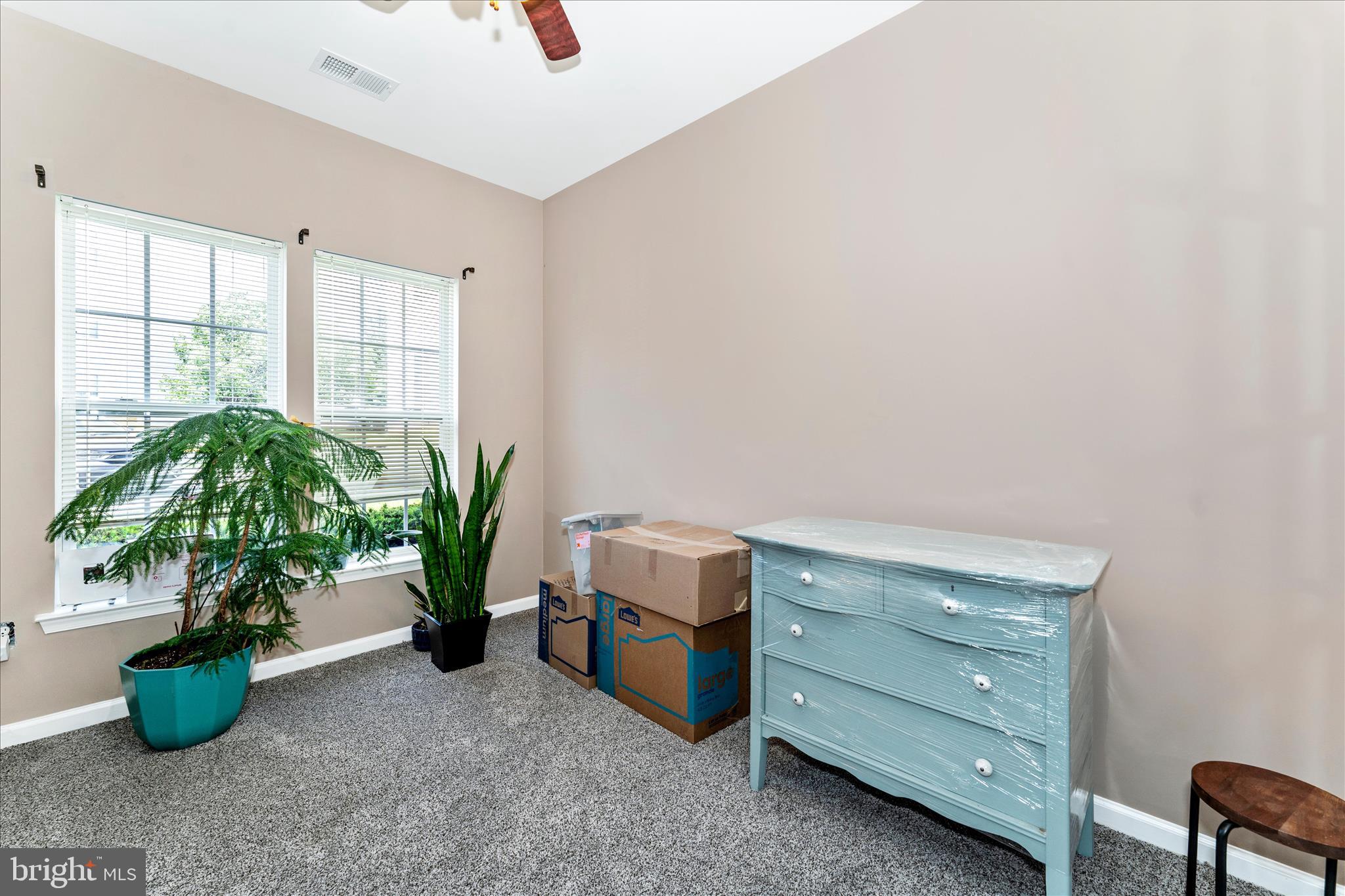 SPRING RIDGE - Residential
