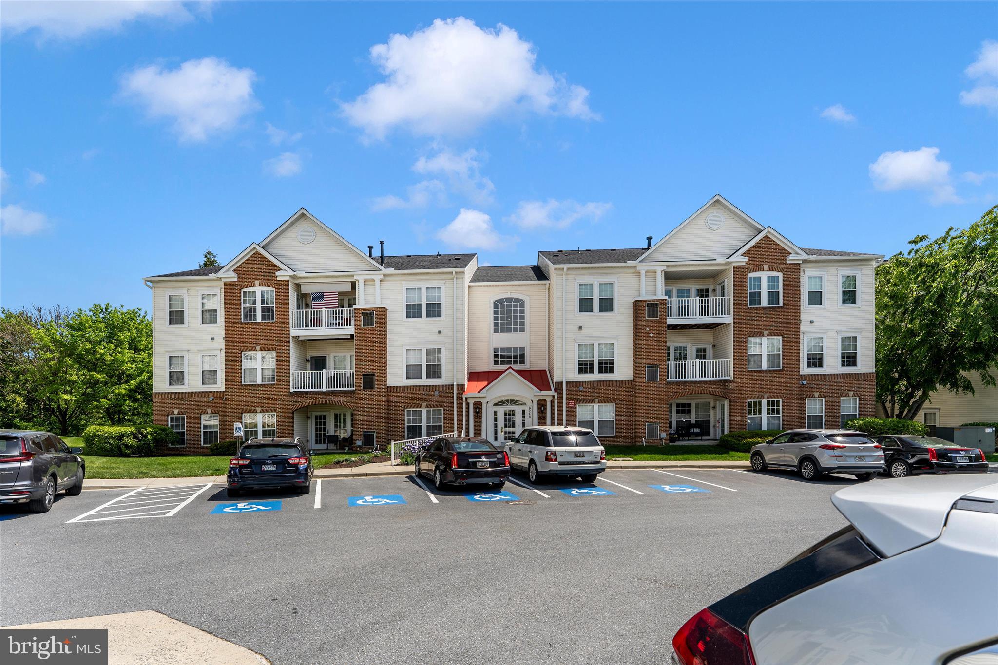 SPRING RIDGE - Residential