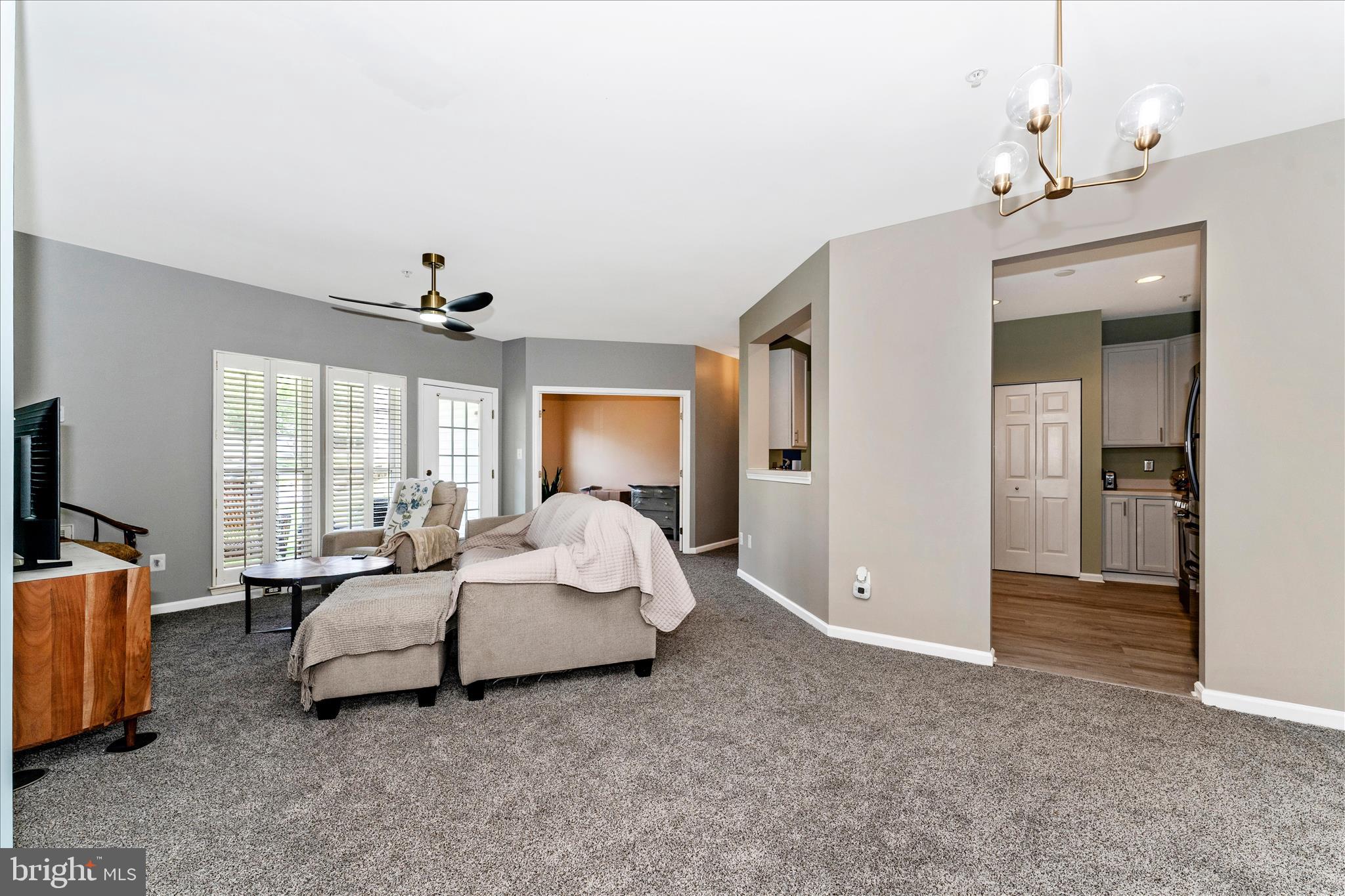 SPRING RIDGE - Residential