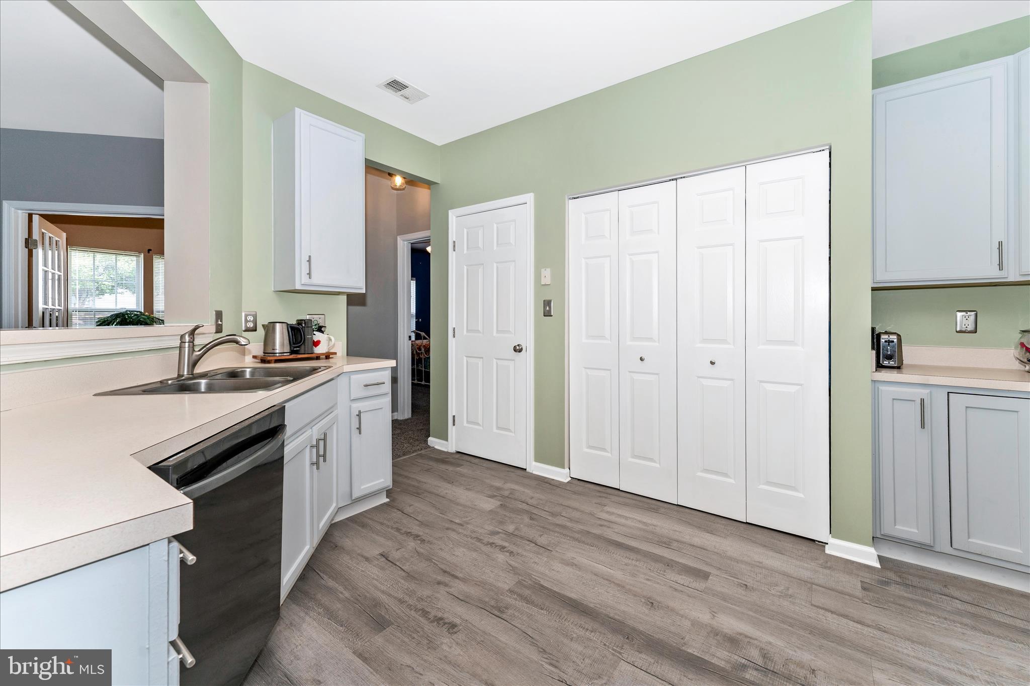 SPRING RIDGE - Residential