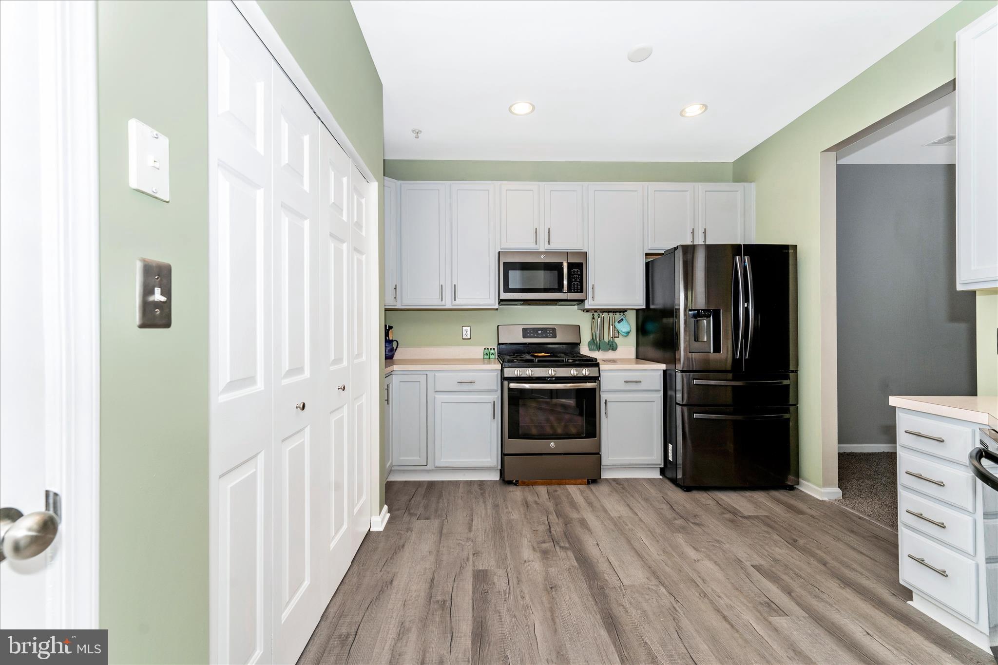 SPRING RIDGE - Residential