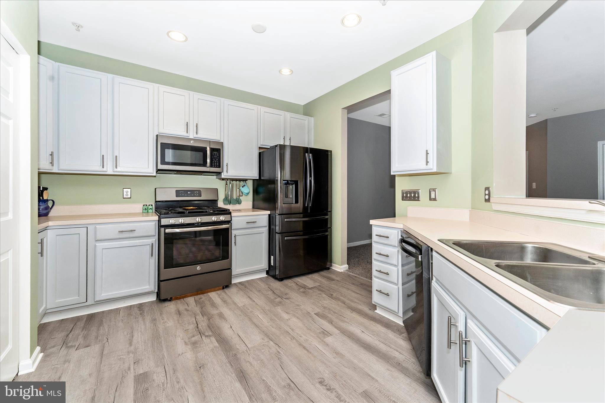 SPRING RIDGE - Residential