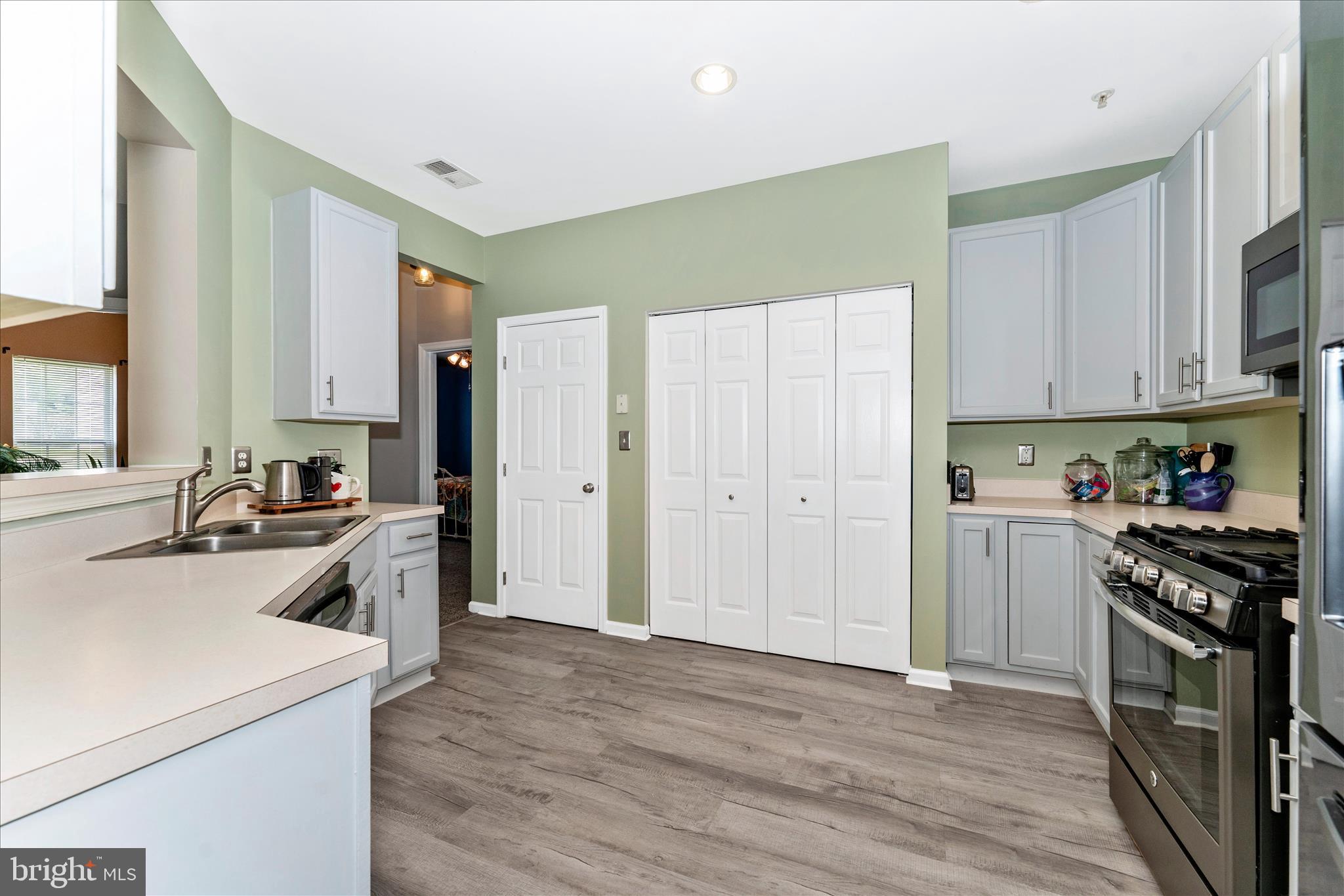 SPRING RIDGE - Residential