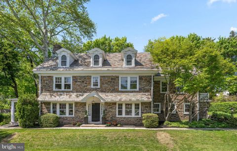 Photo of 405 Wynmere Road, WYNNEWOOD, PA 19096 (MLS # PAMC2178262)