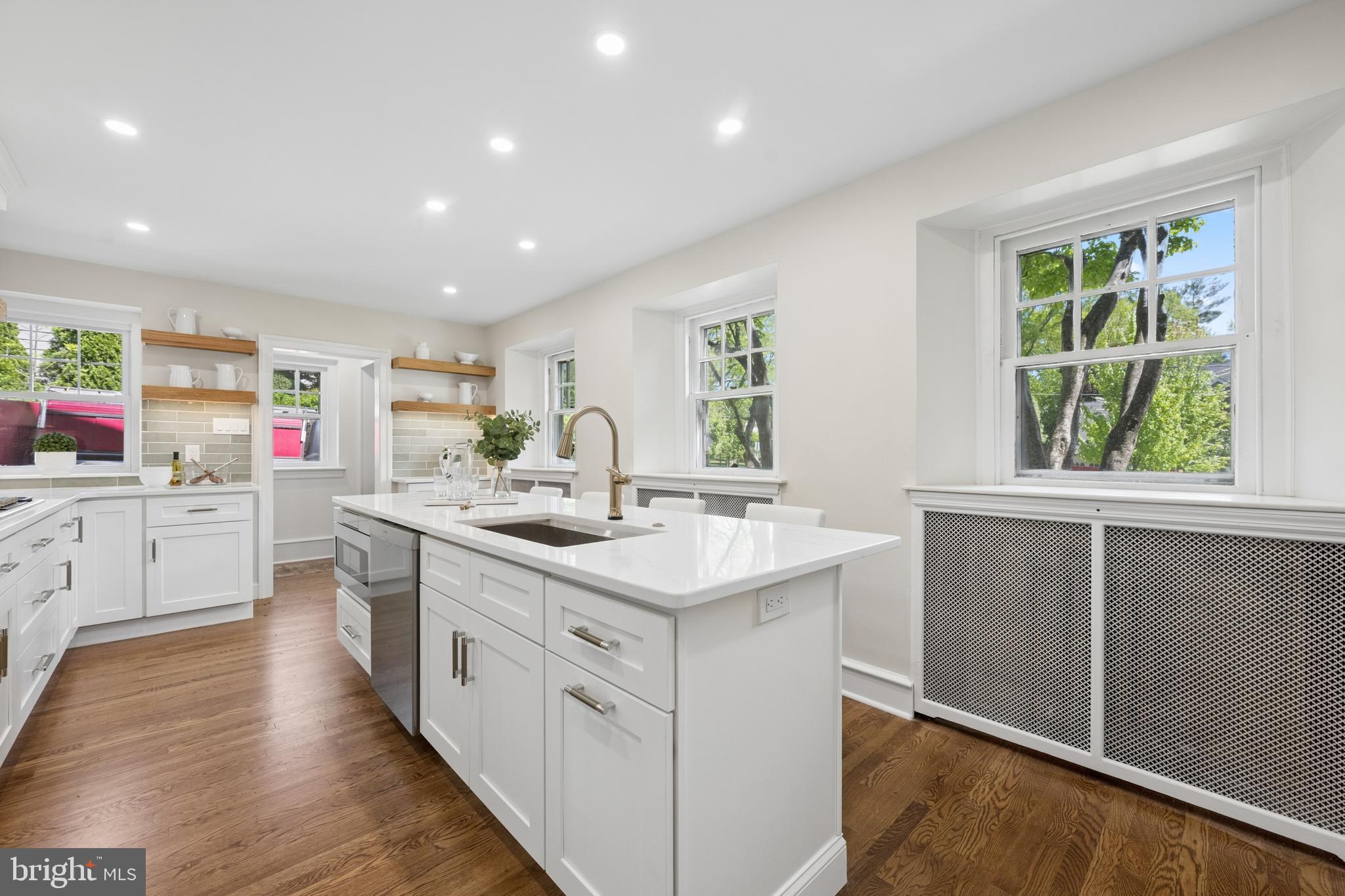 WYNNEWOOD - Residential