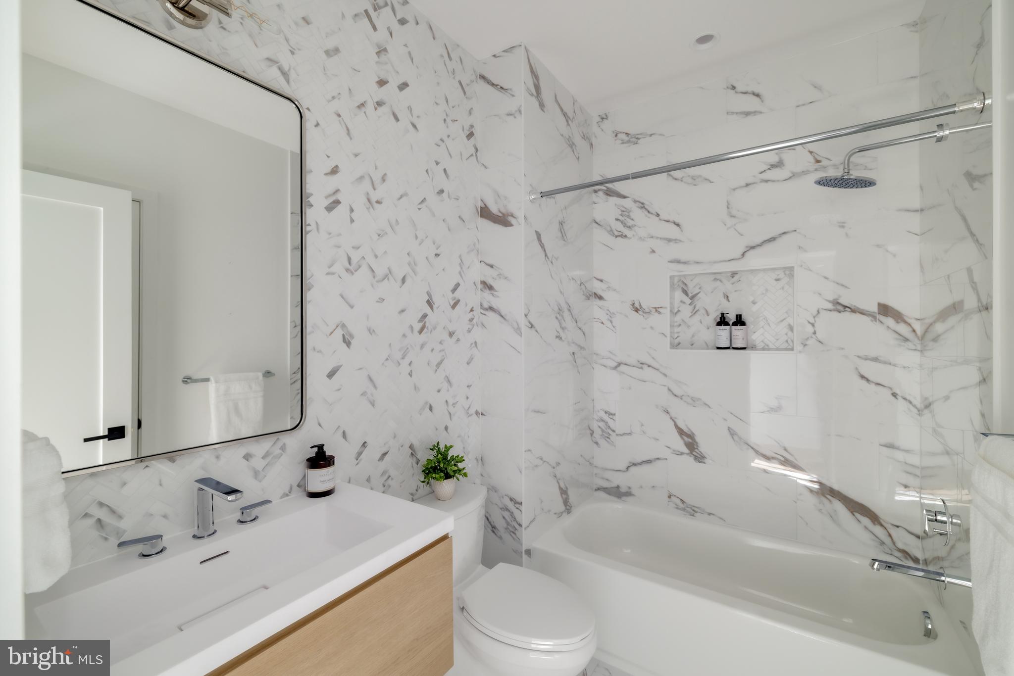 CHEVY CHASE - Residential