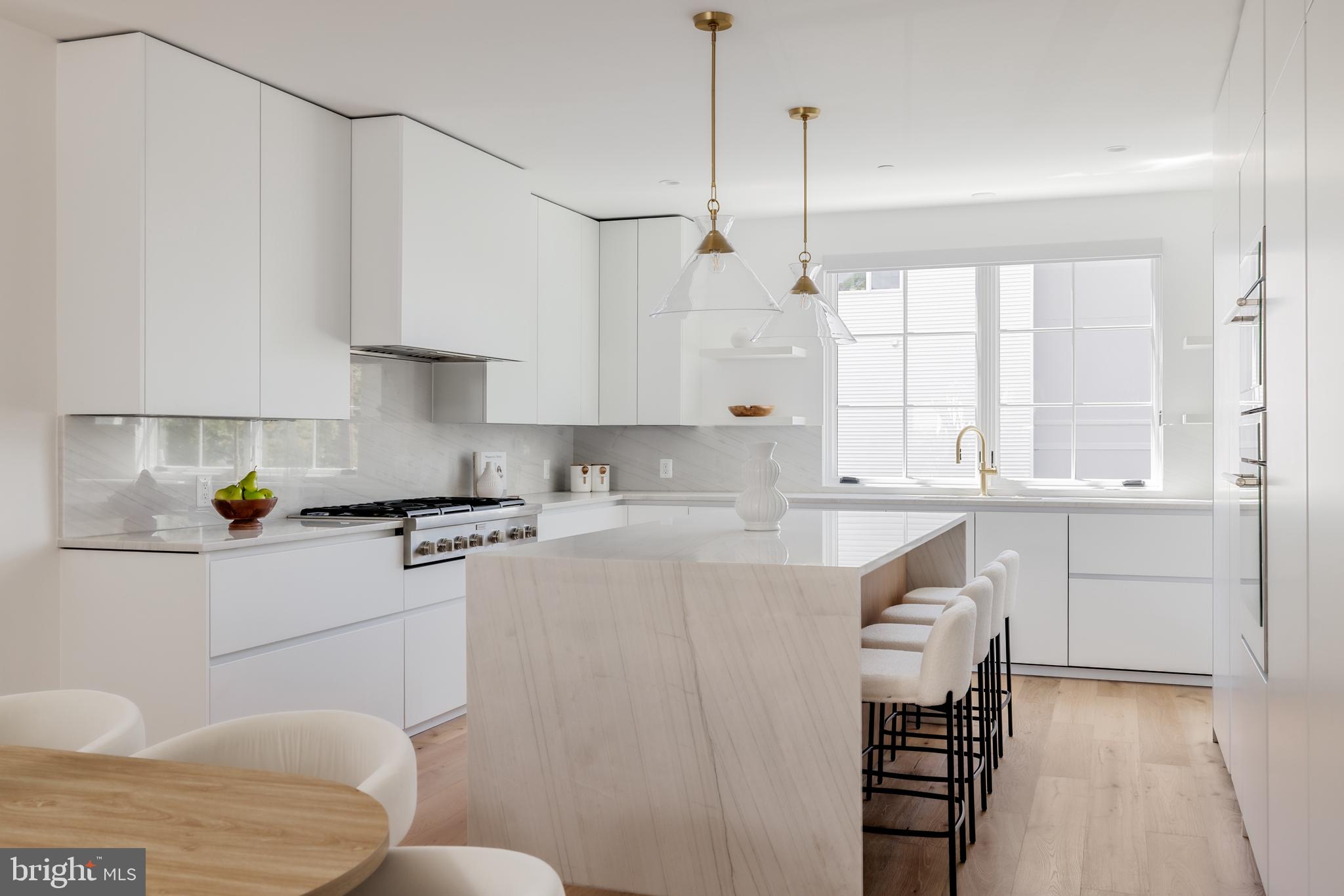 CHEVY CHASE - Residential