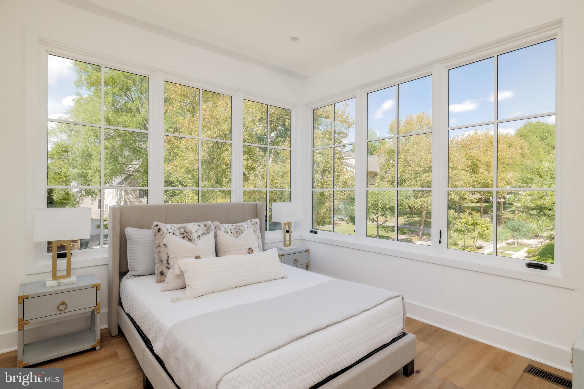 CHEVY CHASE - Residential