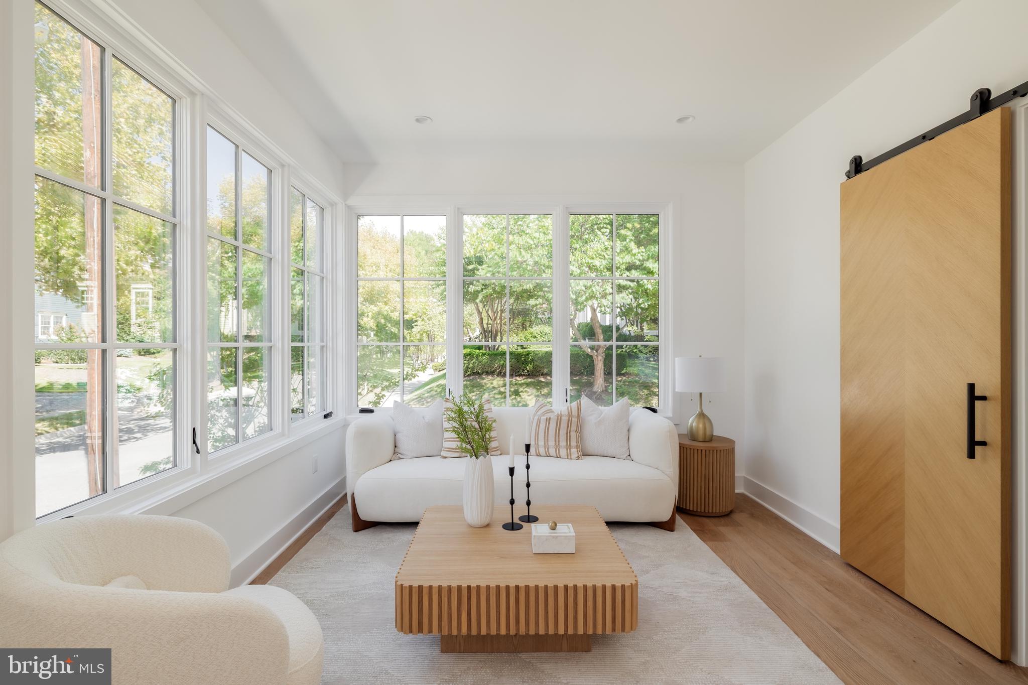 CHEVY CHASE - Residential