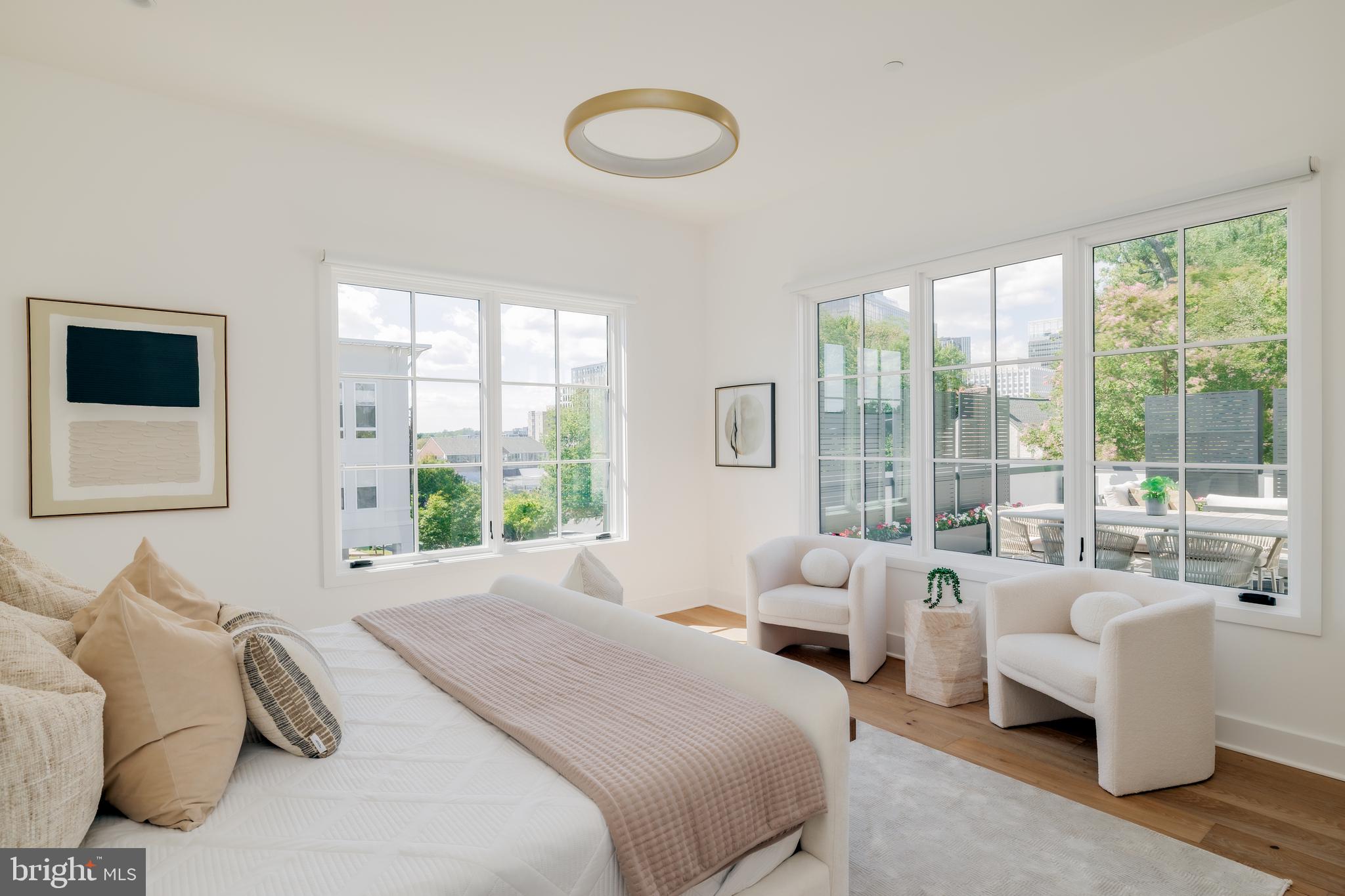 CHEVY CHASE - Residential