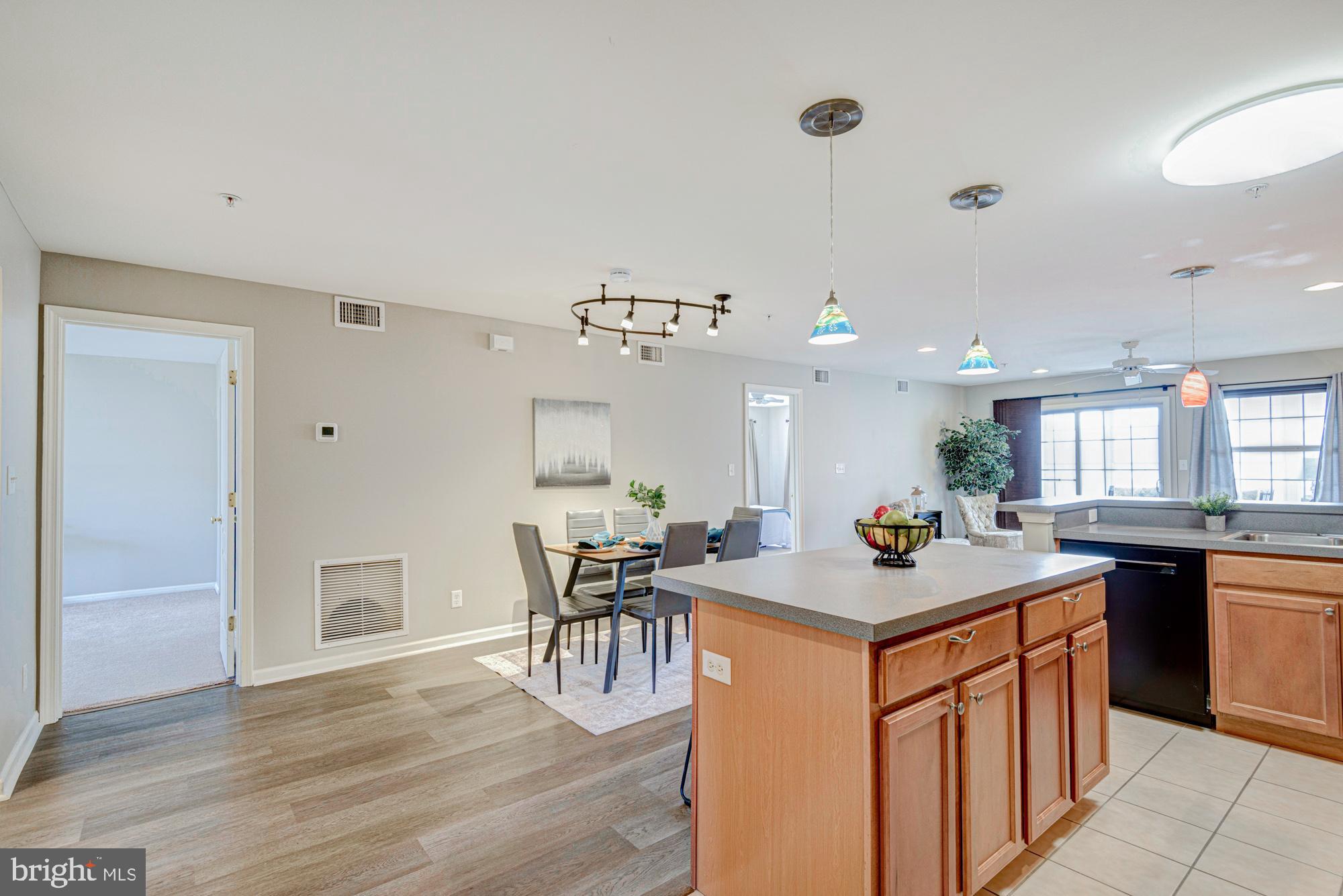 CONGRESSIONAL VILLAG - Residential