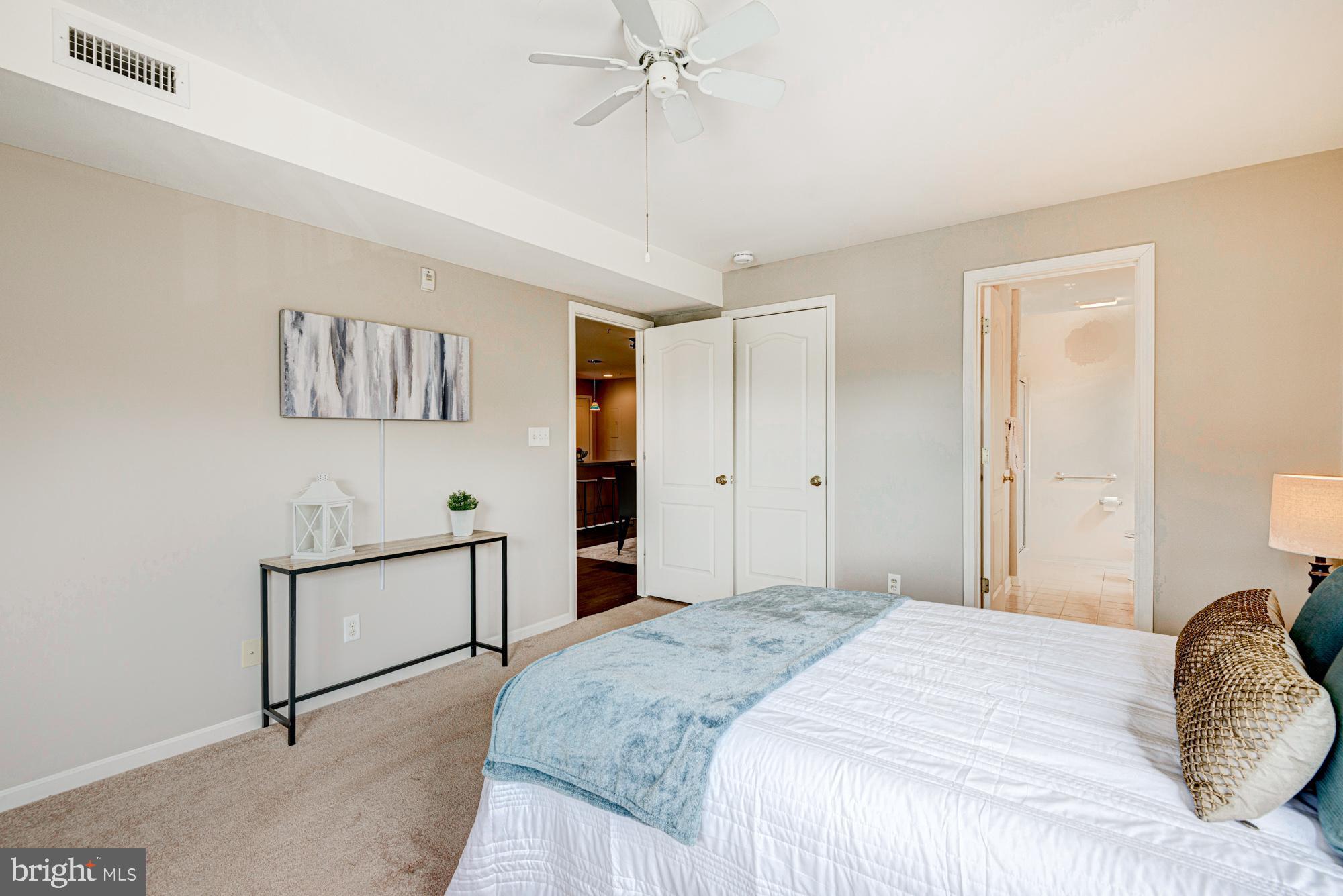 CONGRESSIONAL VILLAG - Residential