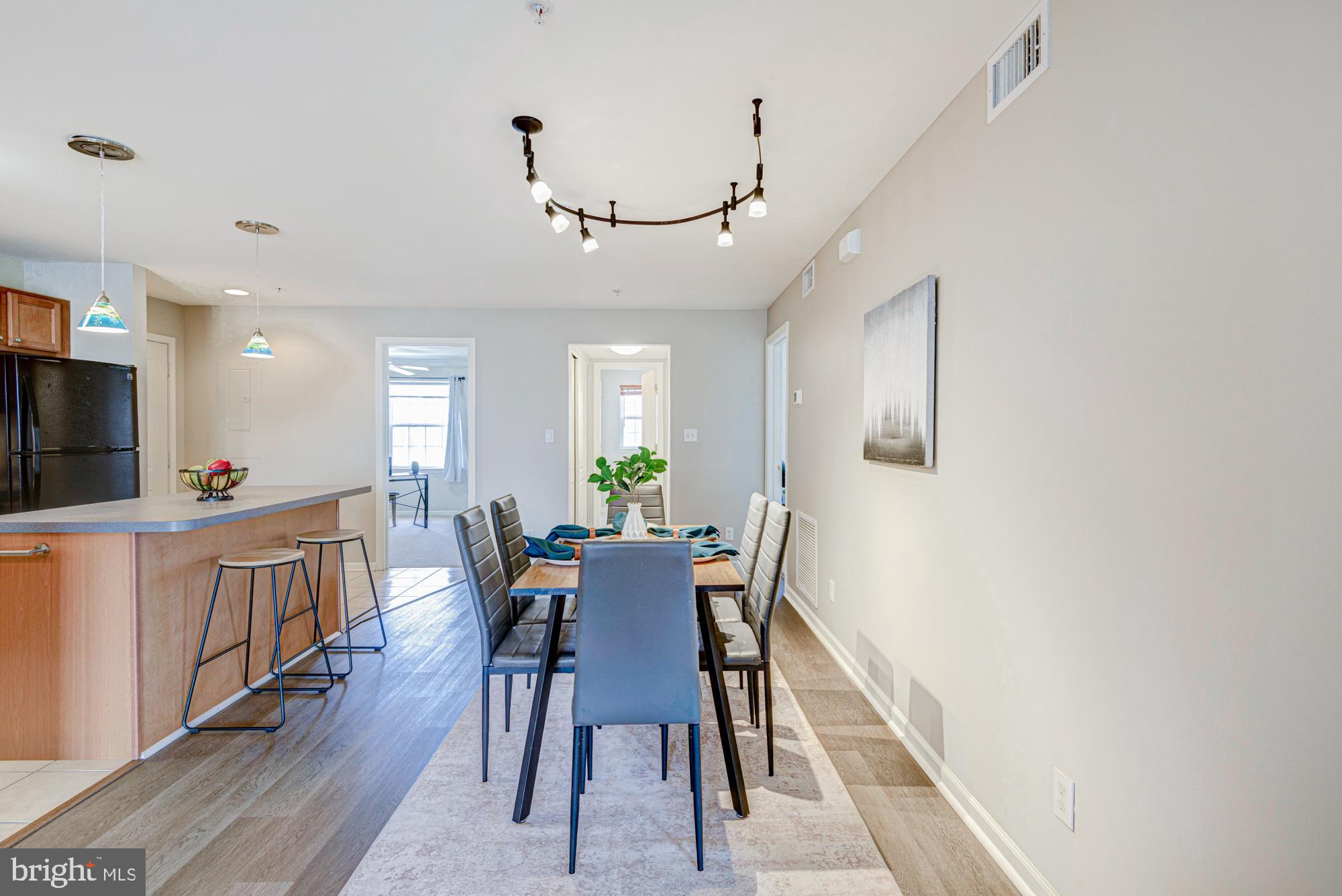 CONGRESSIONAL VILLAG - Residential